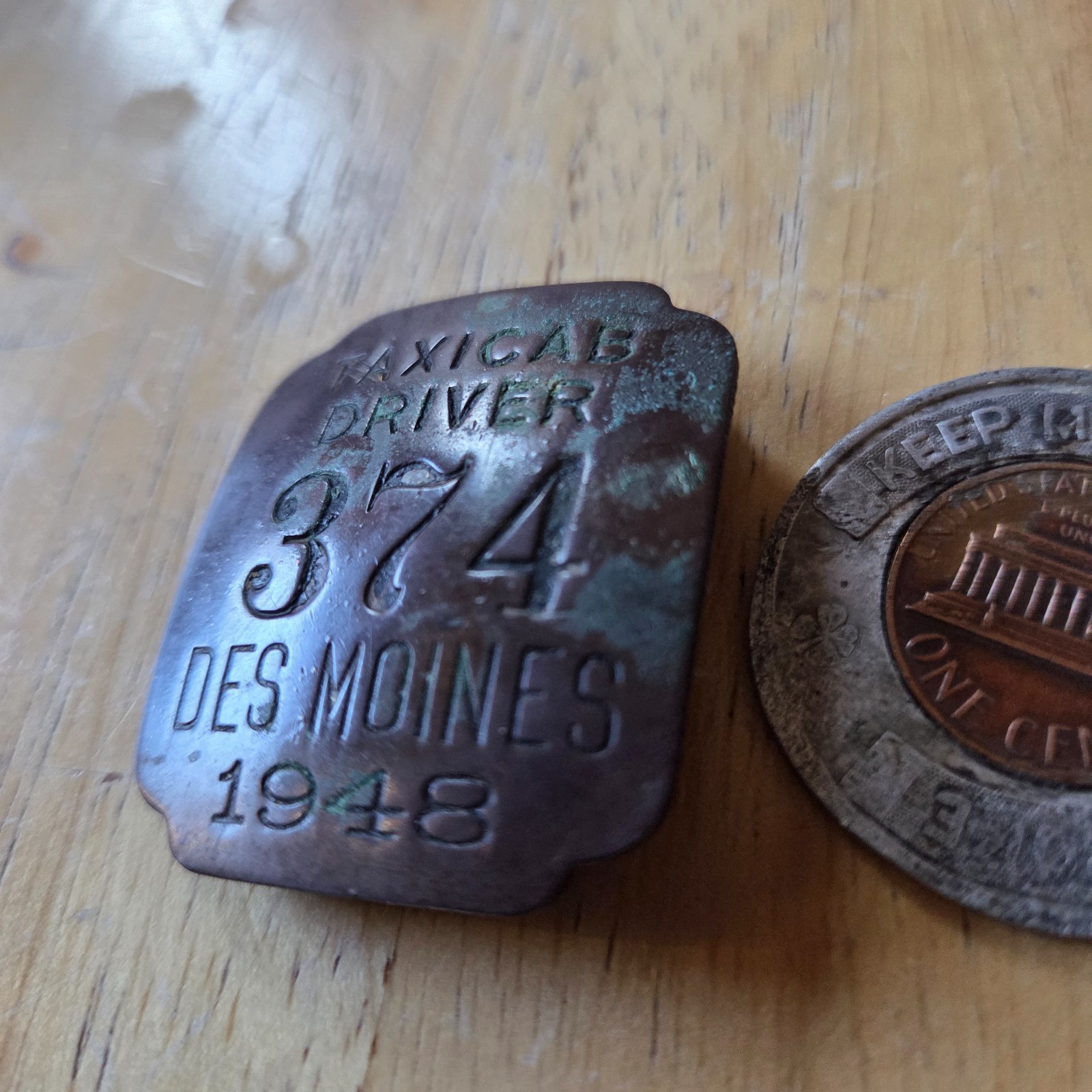 DES MOINES IOWA VINTAGE 1948 CAB 🚖TAXI CAB DRIVER CHAUFFEUR’S BADGE USA Midwest