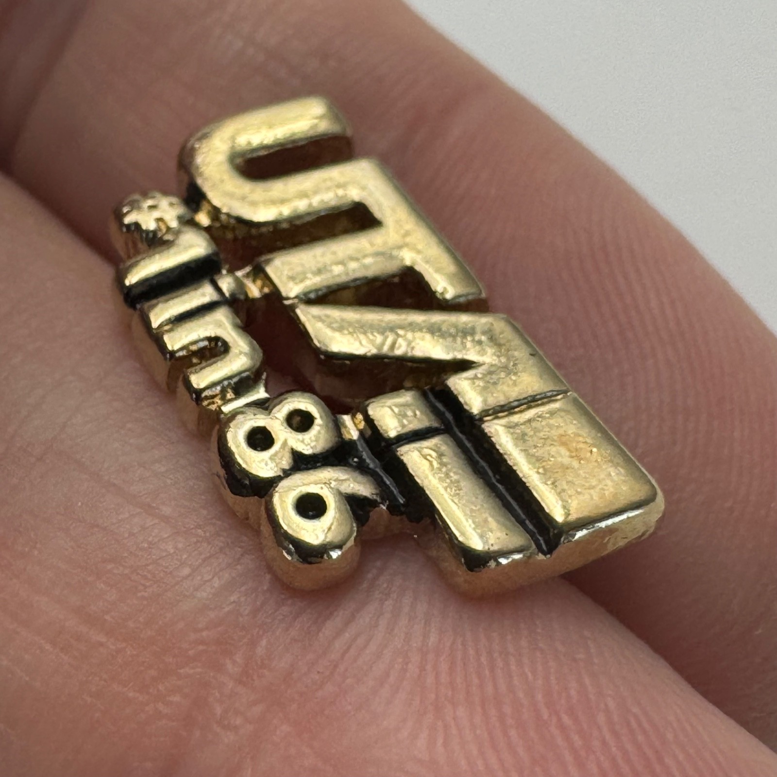 1986 UTA Utah Transit Authority #1 in 86 Lapel Pin Tie Tack Award Vintage