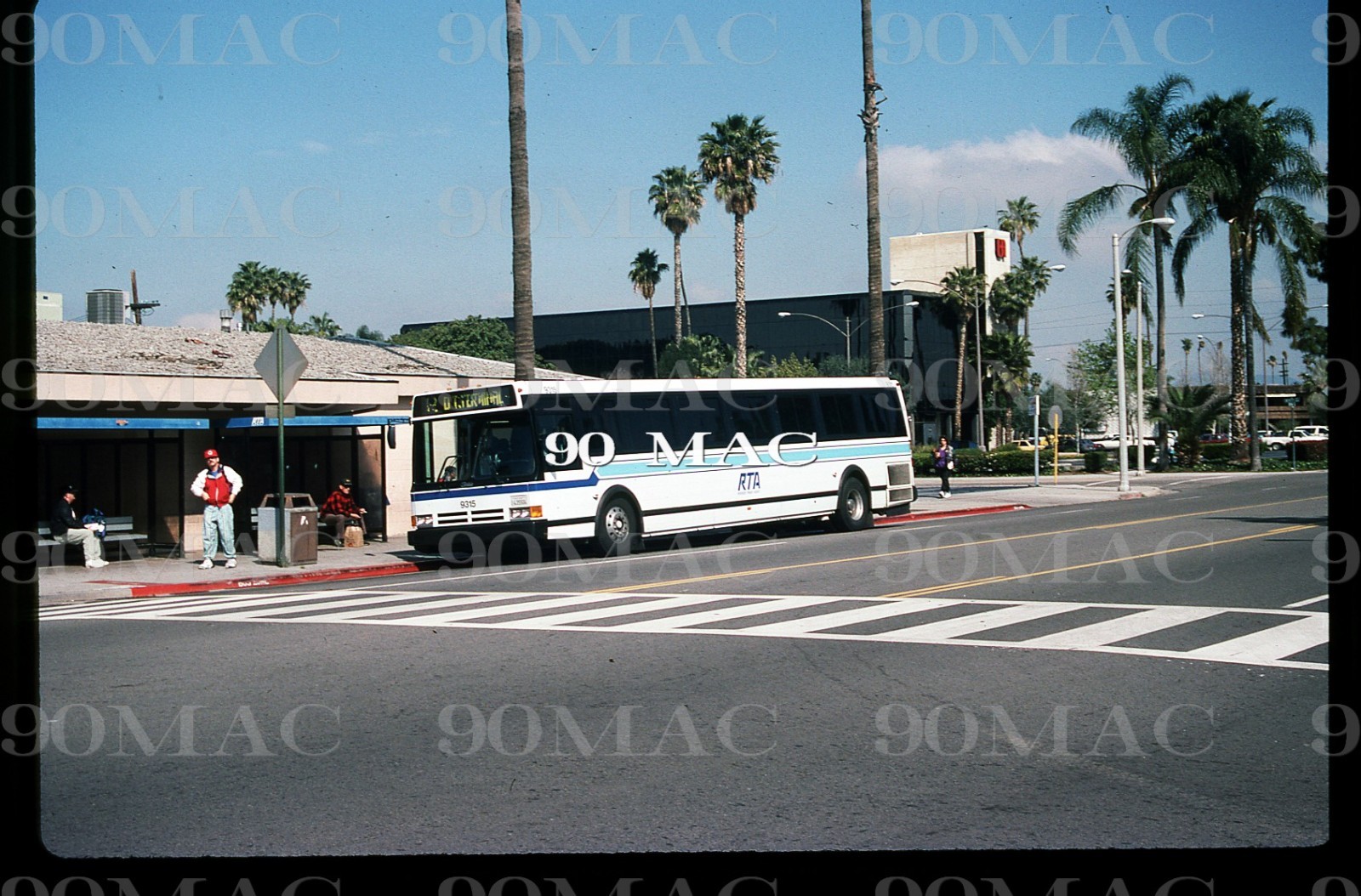 RIVERSIDE TRANSIT. FLXIBLE BUS #9315. Riverside (CA). 5 Original Slides 1994.