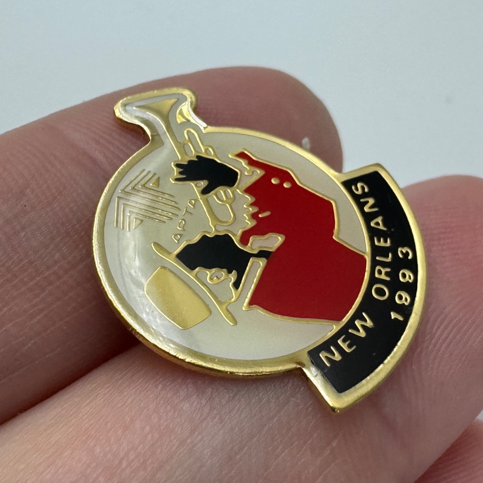 APTA 1993 New Orleans Jazz Trumpet Lapel Pin American Public Transportation Assn
