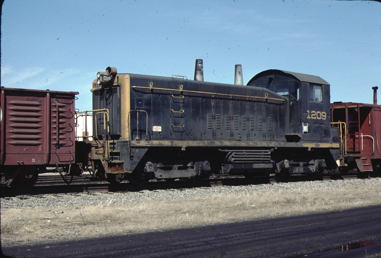 A&S EMD SW1200 Kodachrome orignal Kodak Slide