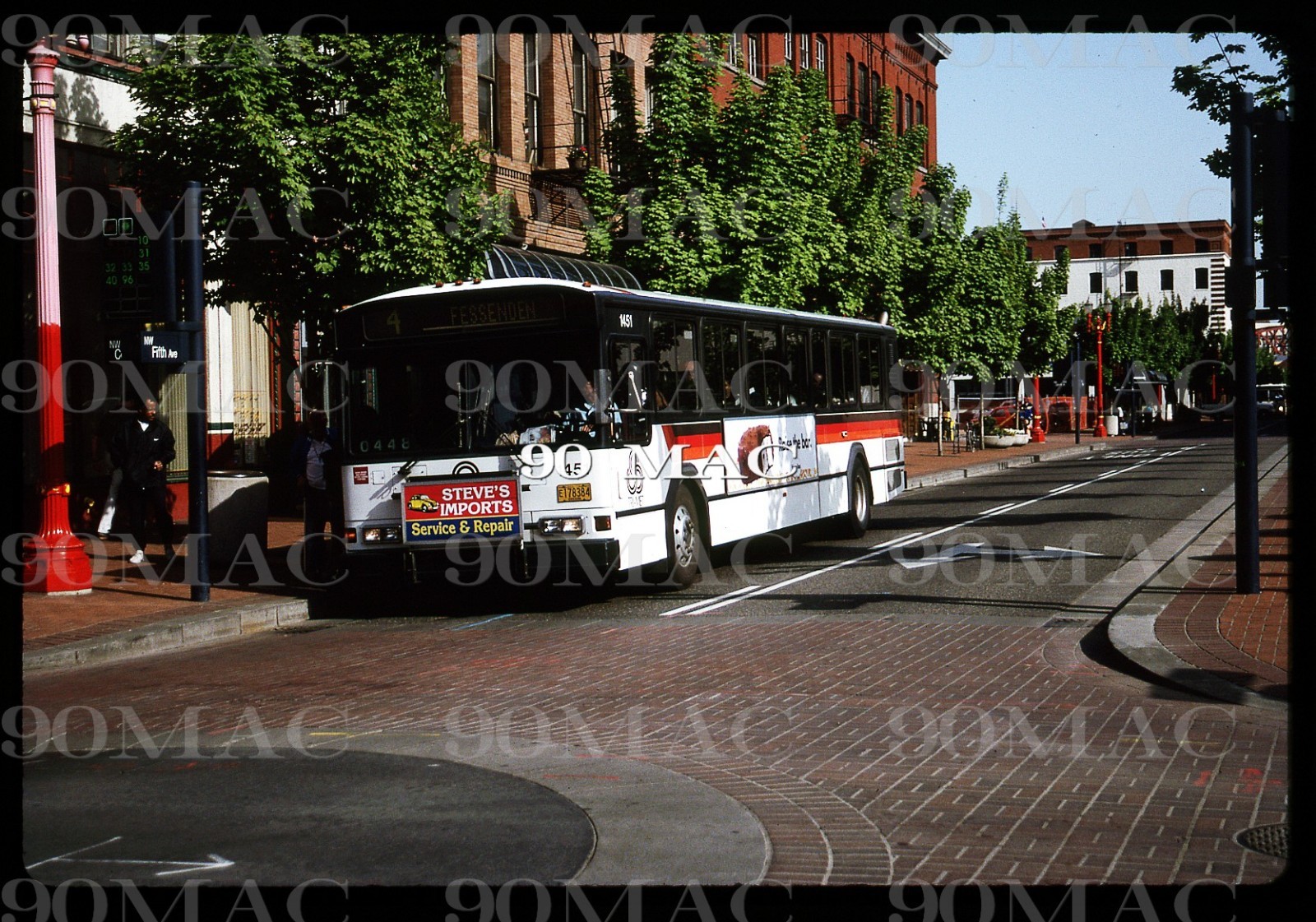 TRI-MET. GILLIG BUS #1451. Portland (OR). Original Slide 1998.