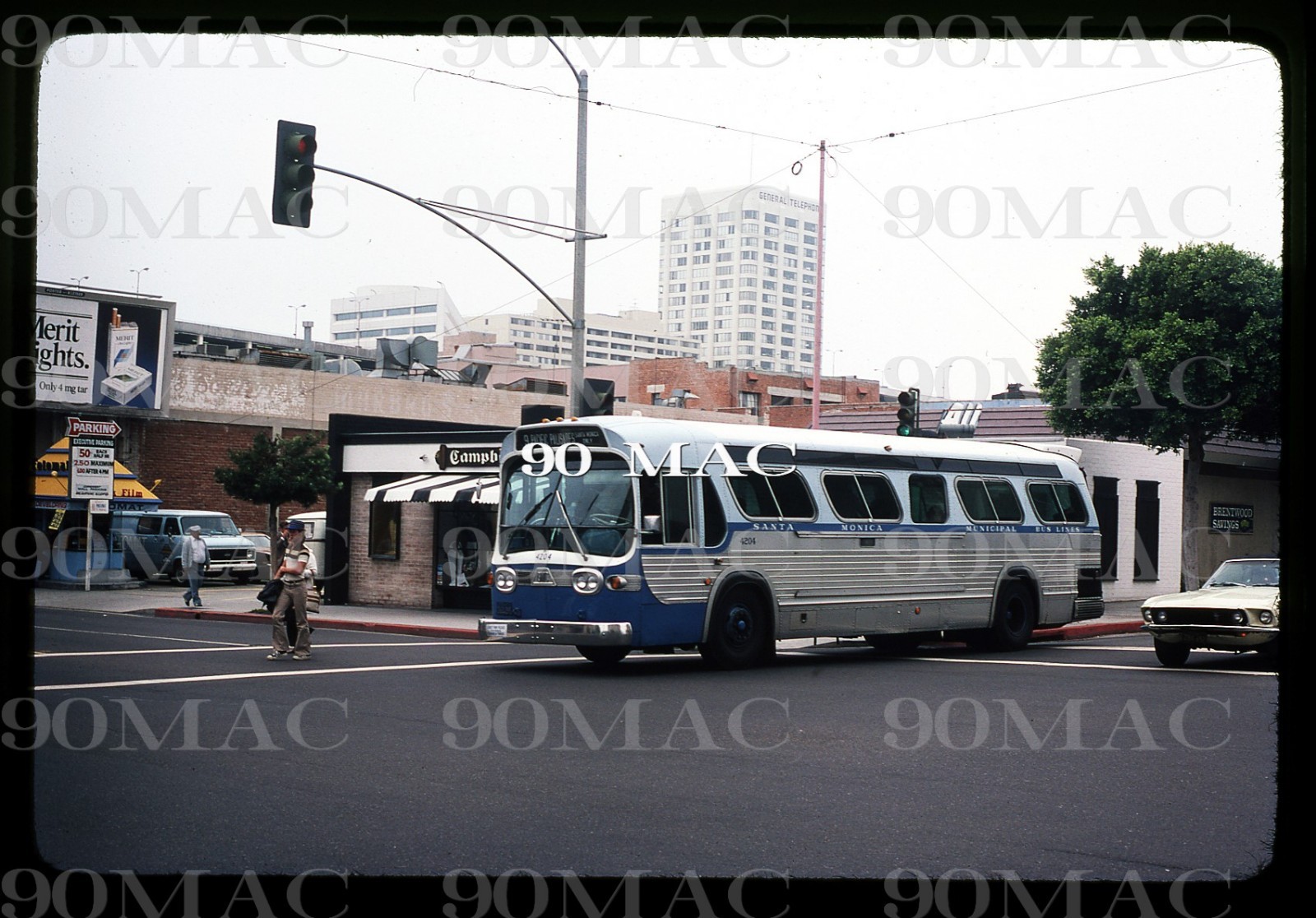 SMMBL. GM COACH BUS #4204. Santa Monica (CA). Original Slide. 1981.