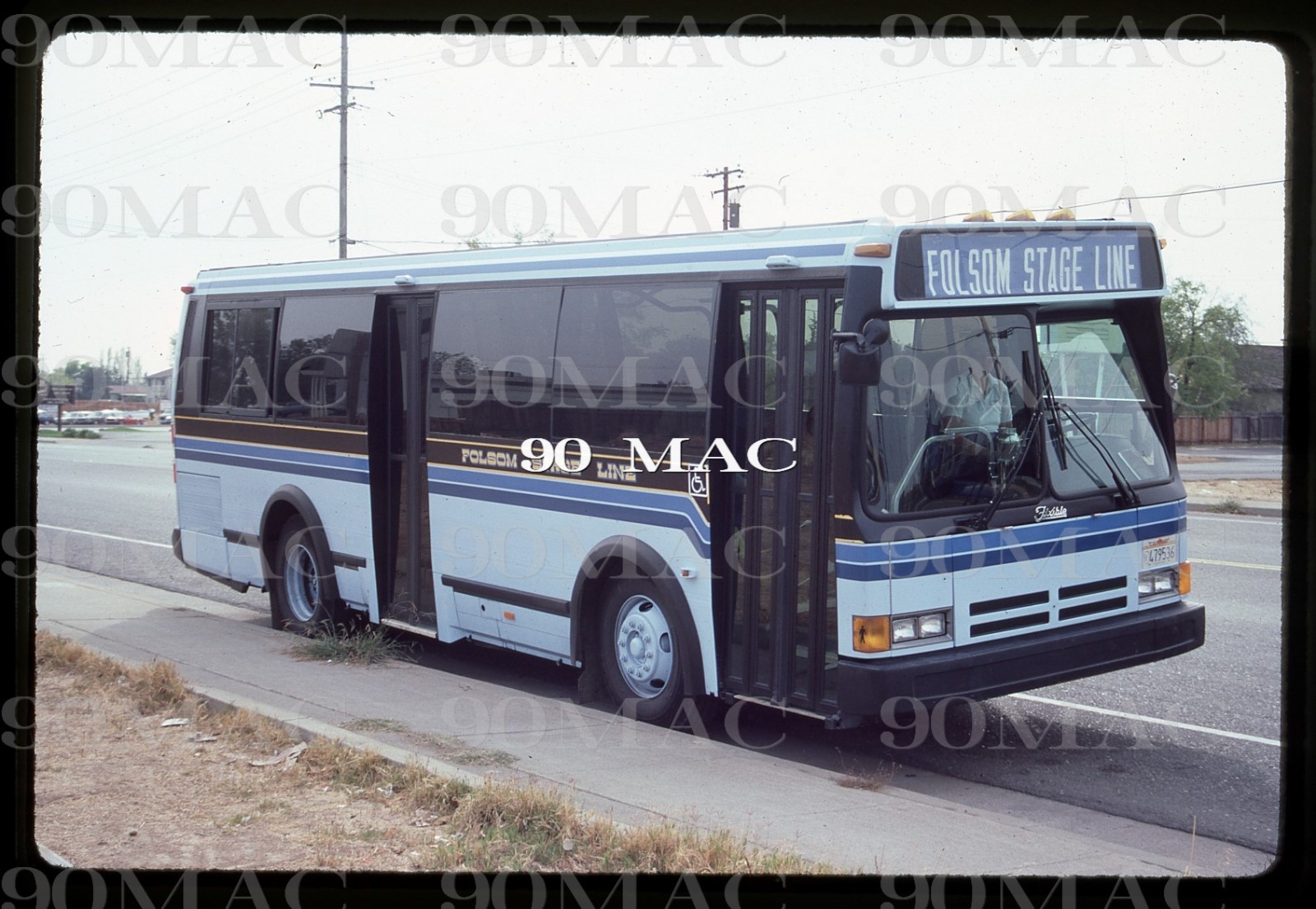 FOLSOM STAGE LINE. FLXIBLE METRO BUS #45. Folsom (CA). Original Slide 1985. (E)
