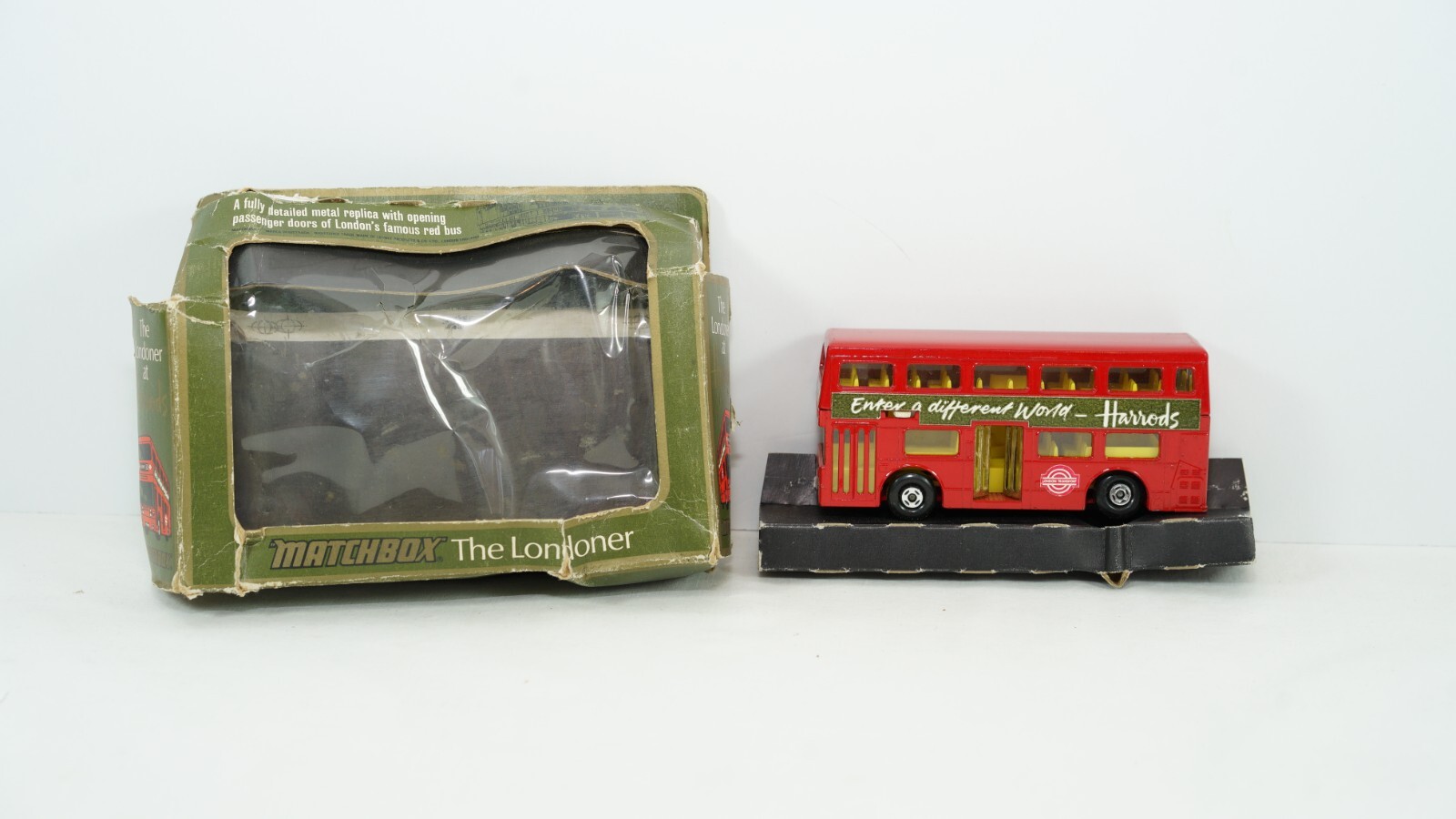 Matchbox Diecast The Londoner Harrods D/Deck Bus B50