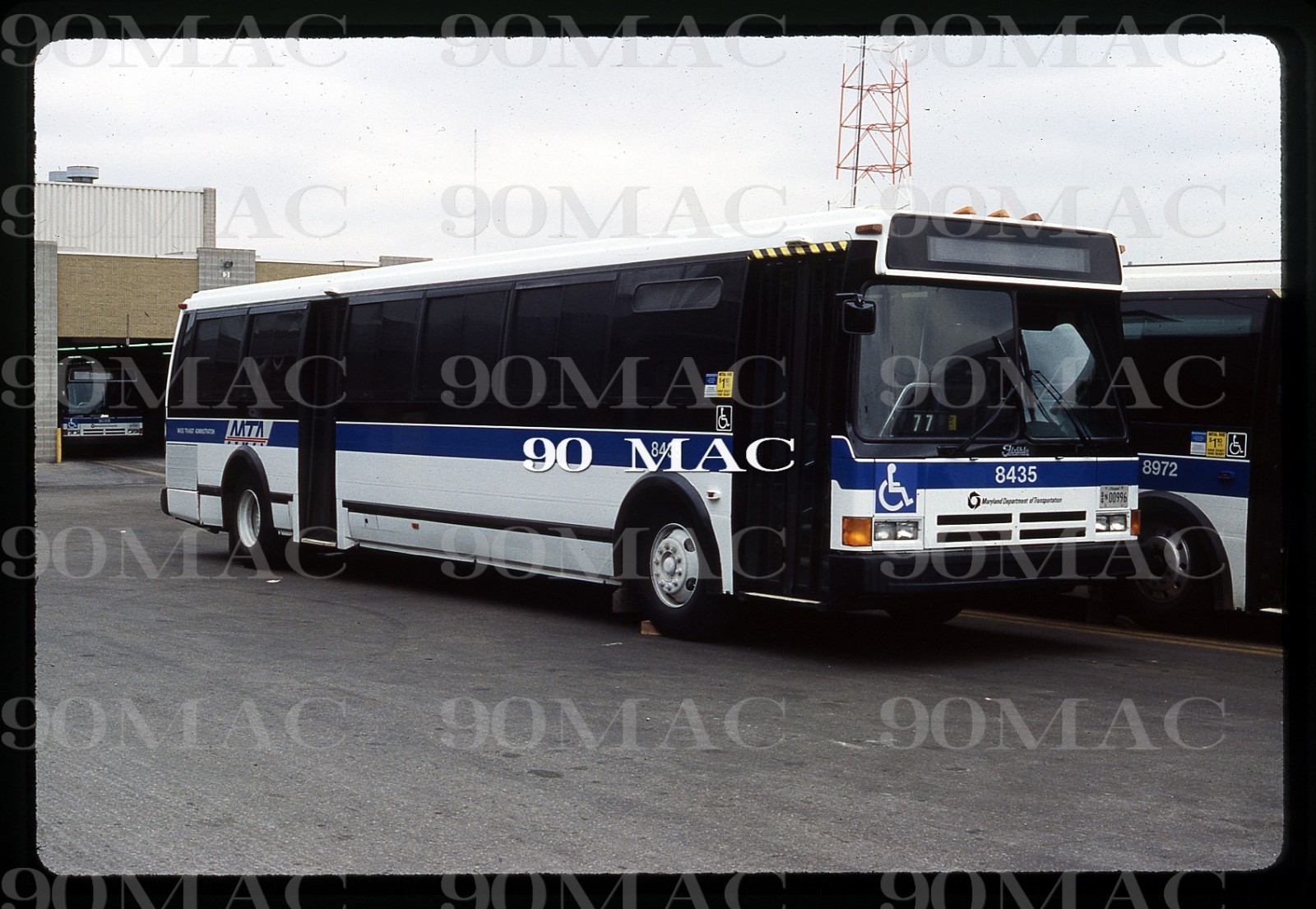 BALTIMORE MTA. FLXIBLE BUS #8435. Baltimore (MD). 2 Original Slides 1986. DEMO!