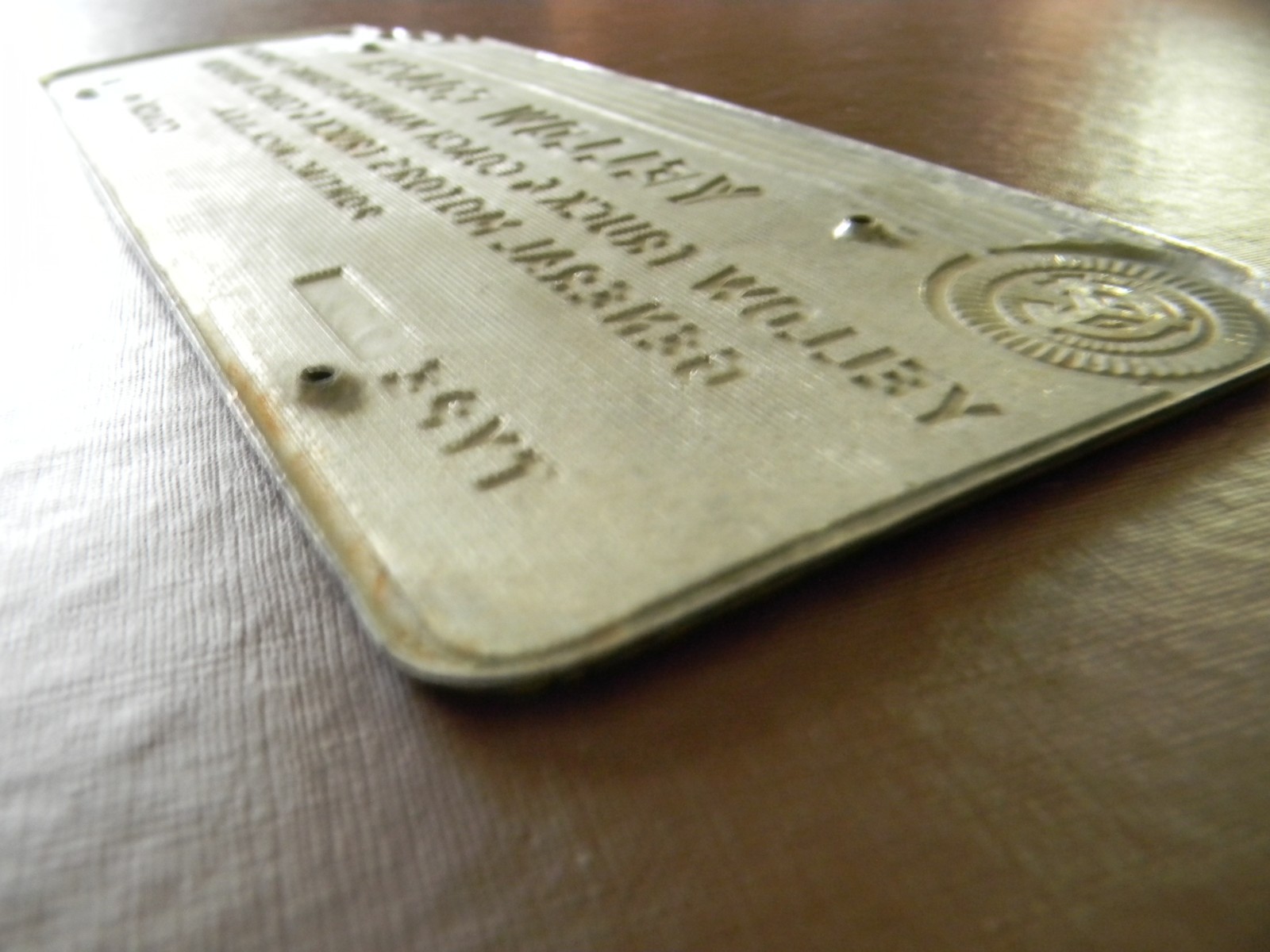 Yellow Coach 733 metal Manufacturer’s Plate from 1930s