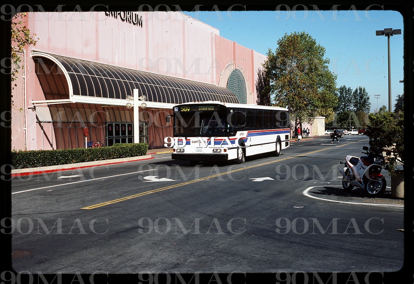 SAMTRANS. GILLIG BUS #428. San Mateo (CA). Original Slide 1990.