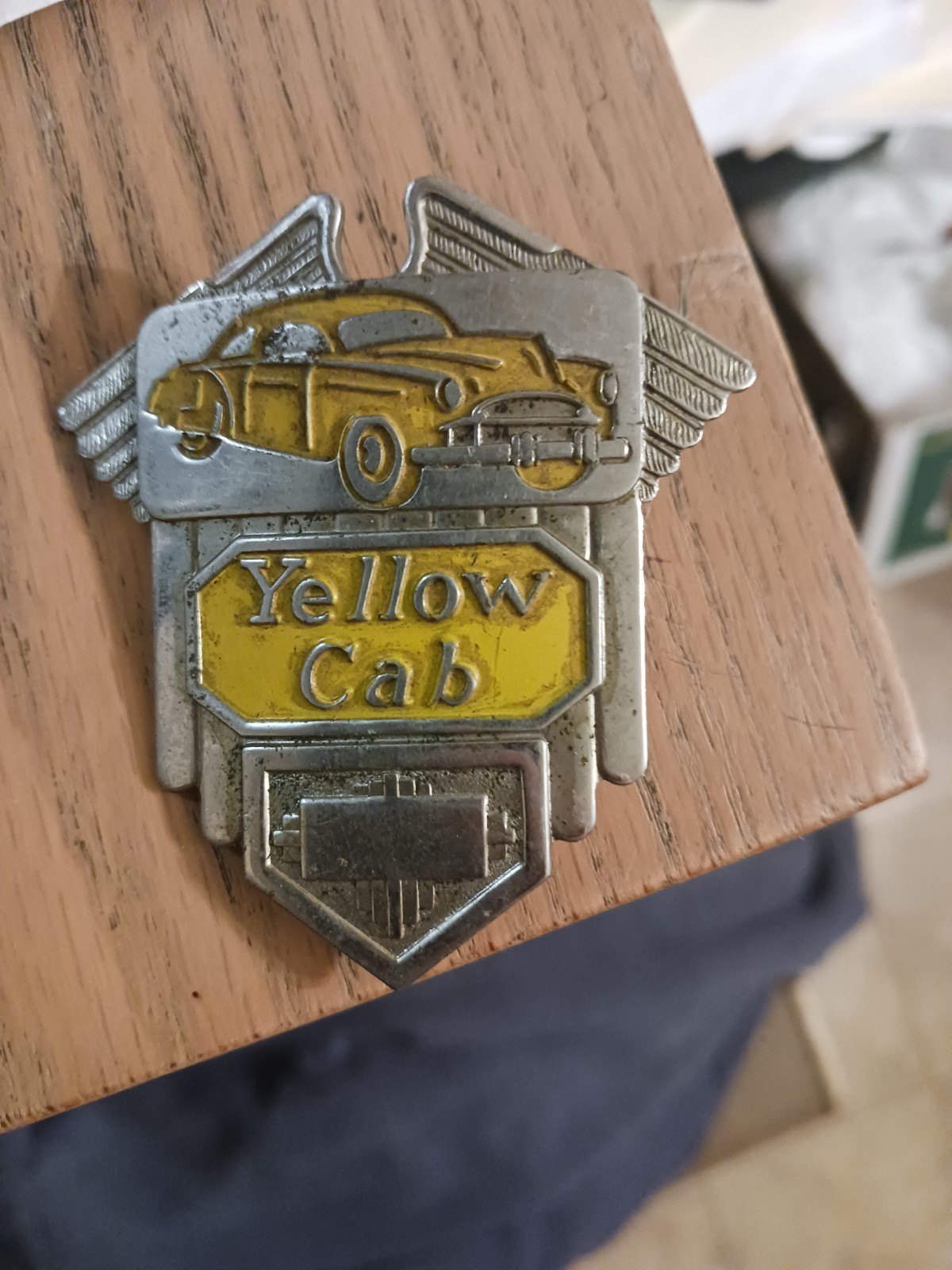 Vintage Yellow Cab Taxi Employee Cap Badge Broken Pin