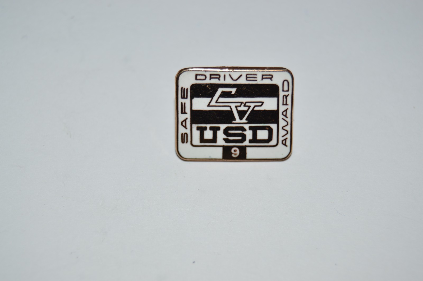 Vintage CV USD 9 Year Safe School Bus Drivers Pinback School District Award RARE