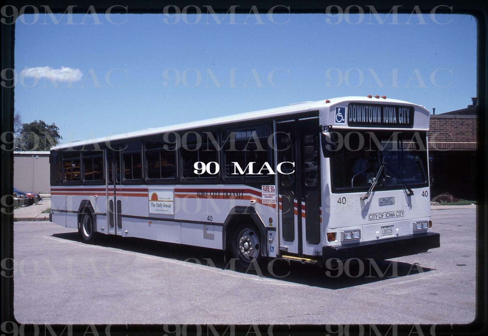 IOWA CITY TRANSIT. GILLIG BUS #40. Iowa City (IA). Original Slide 1993.