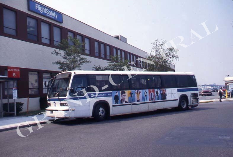 ORIGINAL 1996 NYCTA NEW YORK CITY BUS SLIDE RTS 8346 M60 LA QUARDIA QUEENS NY TA
