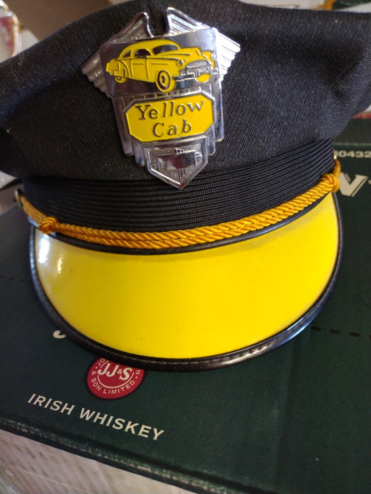 Yellow Cab Company Vtg TAXI CAB Drivers Hat Original W/ Badge Silk Leather NICE