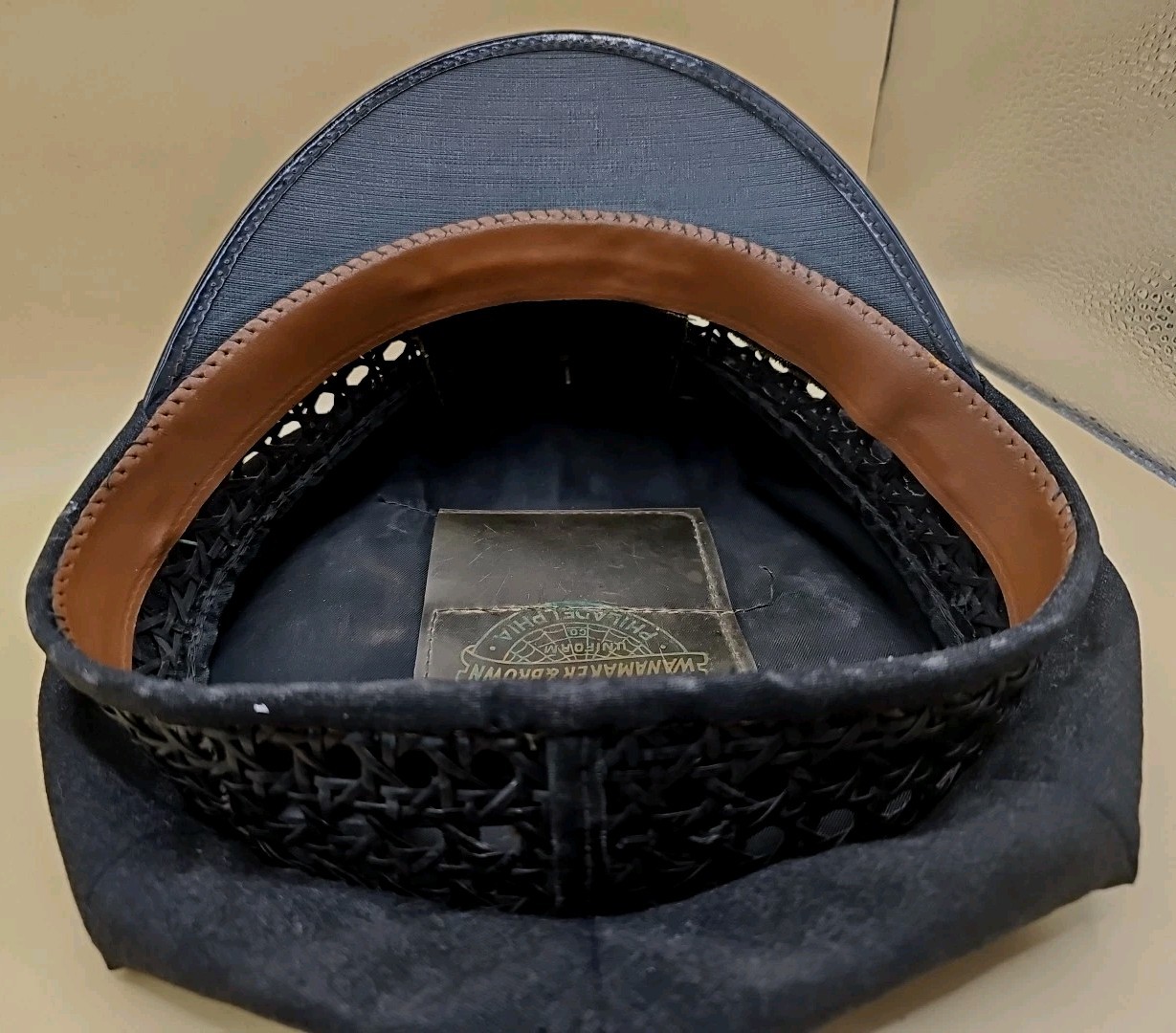 Nice Vintage Wool Yellow Cab Hat By Wanamaker & Brown Philadelphia w/ Emblem