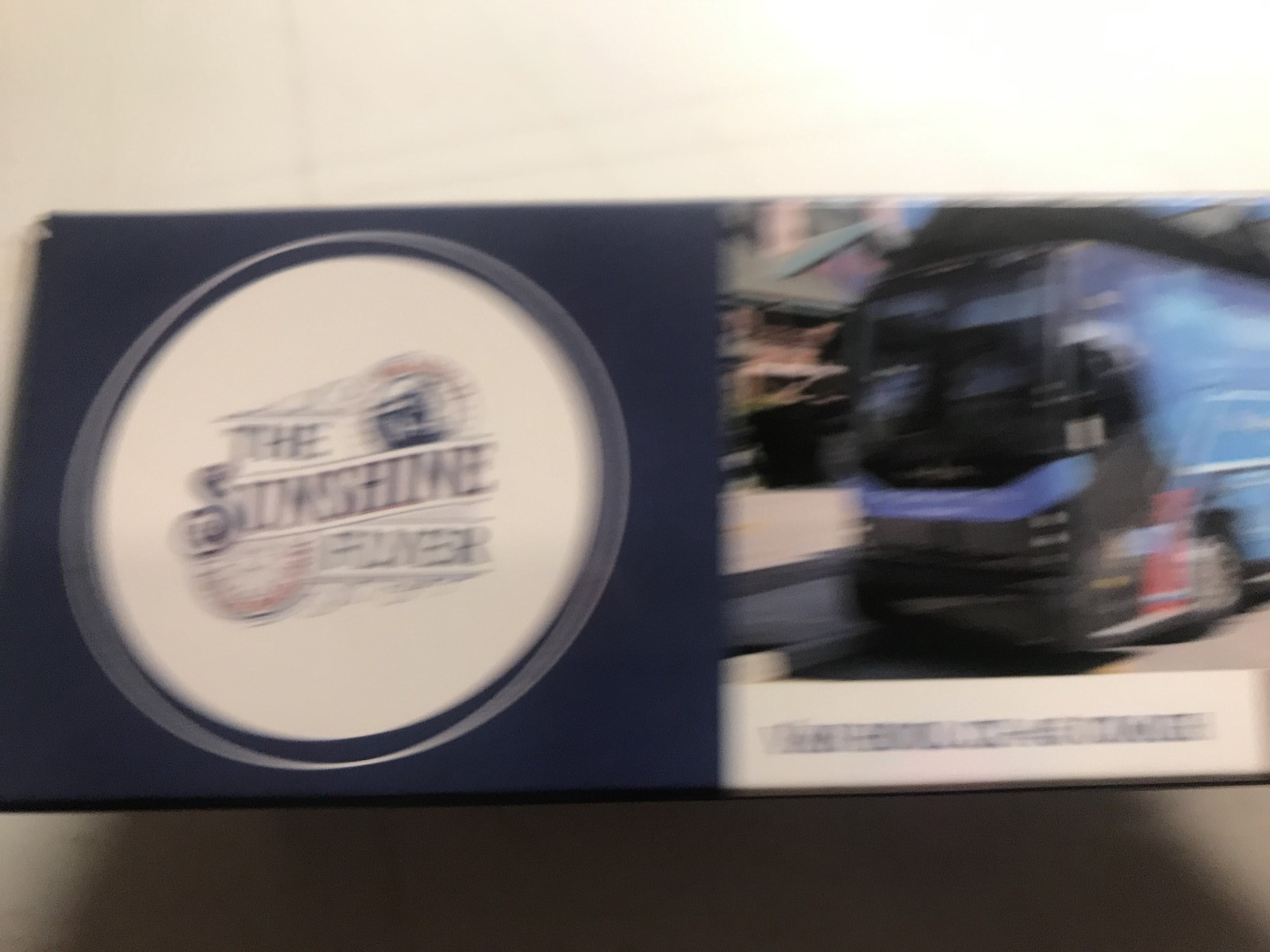ICONIC REPLICAS HO SCALE VAN HOOL CX-45 SUNSHINE FLYER COACH BUS #87-0404 LIM ED