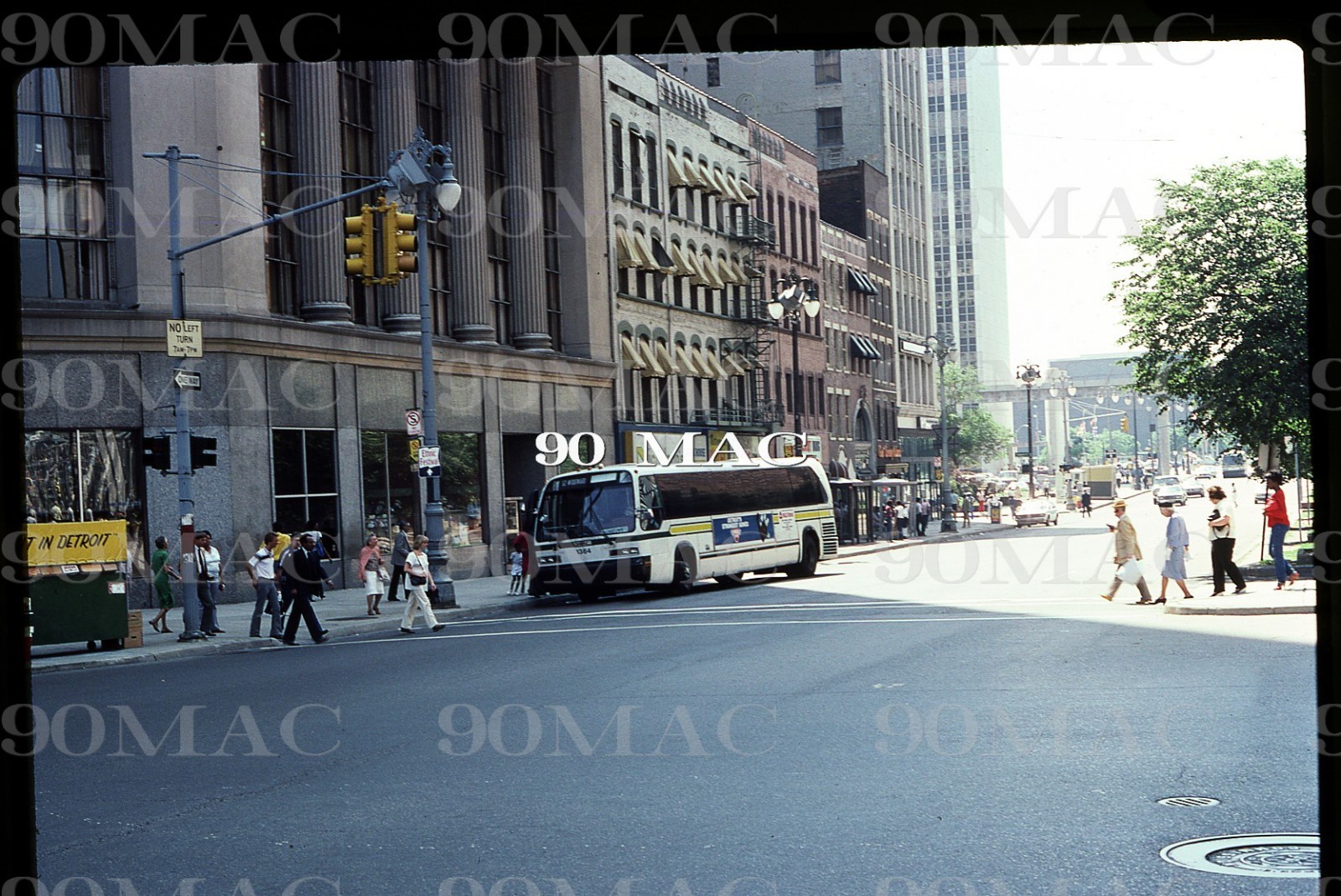DDOT. GM RTS BUS #1364. Detroit (MI). Original Slide 1985.