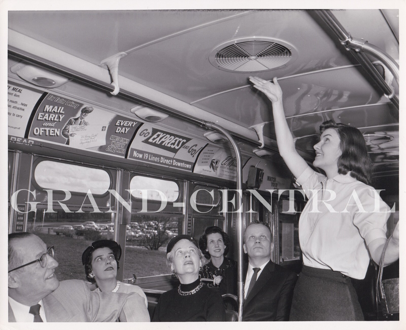 ORIGINAL ST. LOUIS PUBLIC SERVICE CO. SLPS BUS PHOTO INTERIOR ST LOUIS MISSOURI