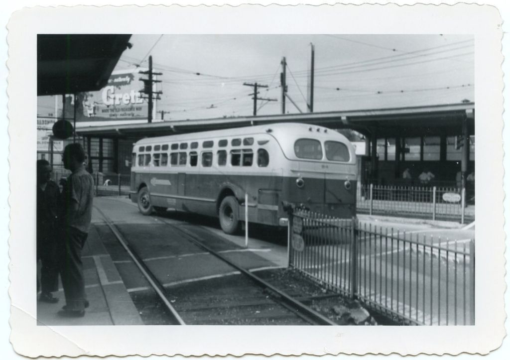 5G500F RP 1940s/50s PHILADELPHIA & WESTERN RR BUS #84 69th st station