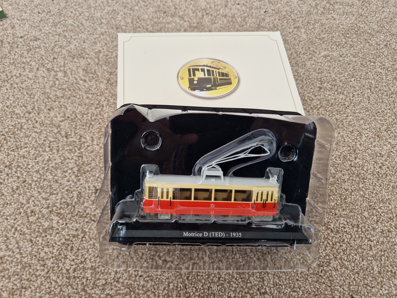 ATLAS EDITIONS 1/87 TRAMS OF THE WORLD MOTRICE D TED 1935 DIJON FRANCE MODEL