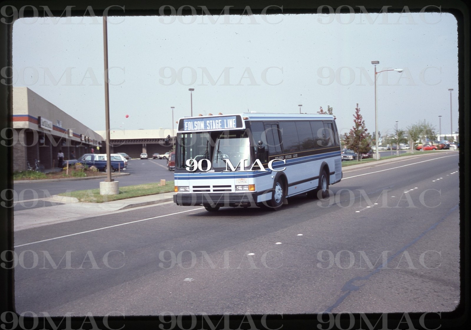 FOLSOM STAGE LINE. FLXIBLE METRO BUS #45. Folsom (CA). Original Slide 1985. (D)