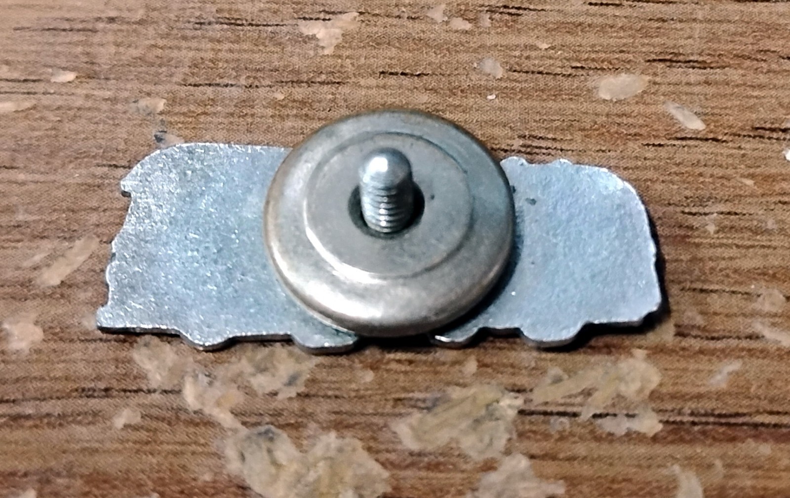 VTG Blue/White enameled metal-Bus Line Transportation Pin-Screwback 1″