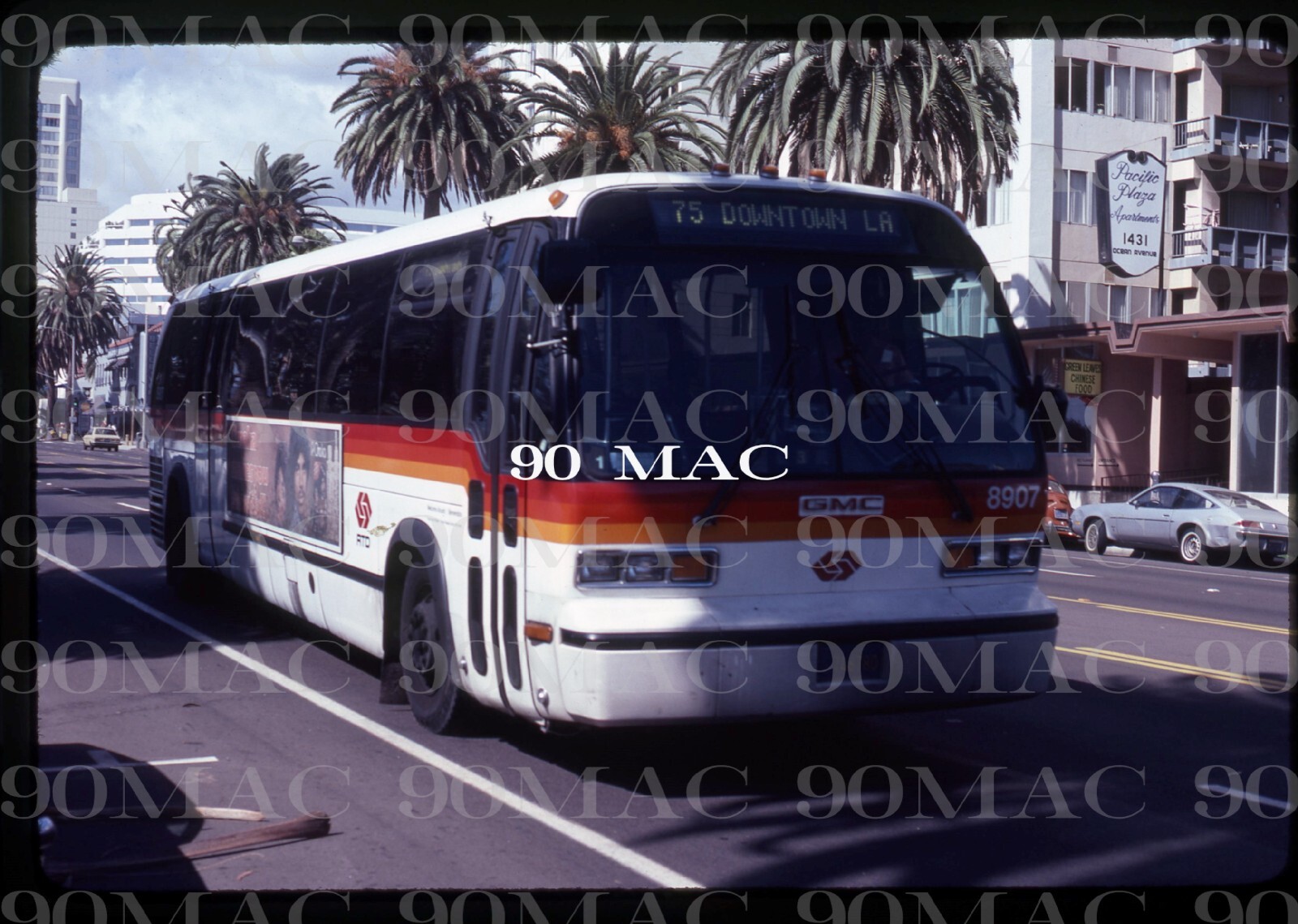 SCRTD. GM RTS BUS #8907. Santa Monica (CA). Original Slide 1981.