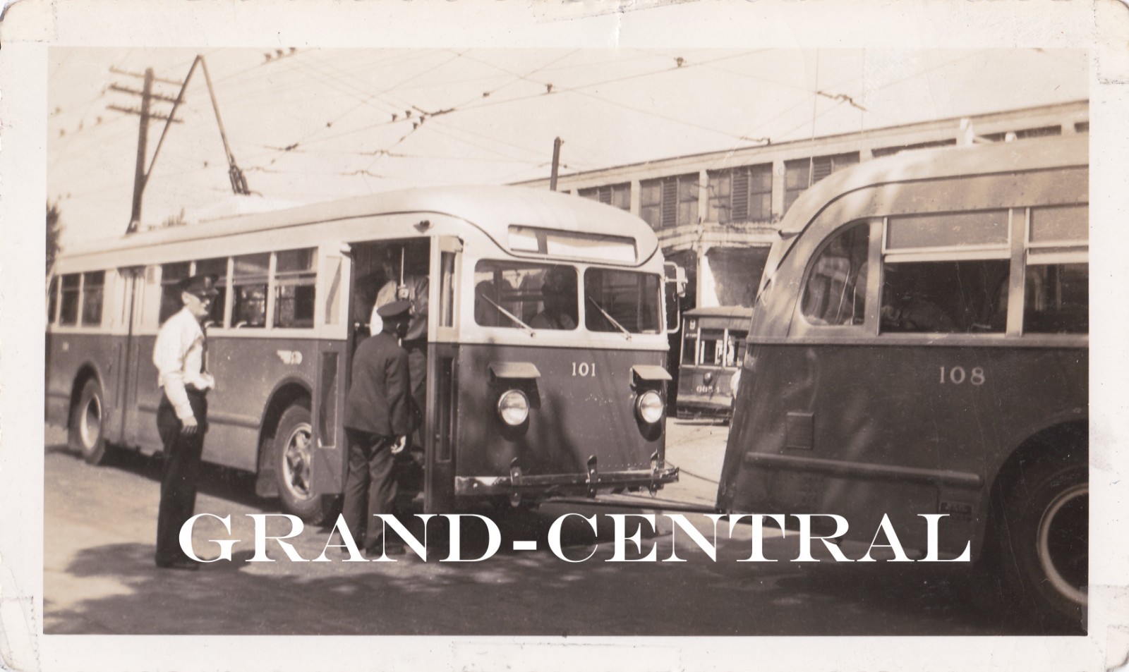 VINTAGE PTC PHILADELPHIA TRANSPORTATION CO TROLLEY BUS PHOTO #101-108 PHILLY PA