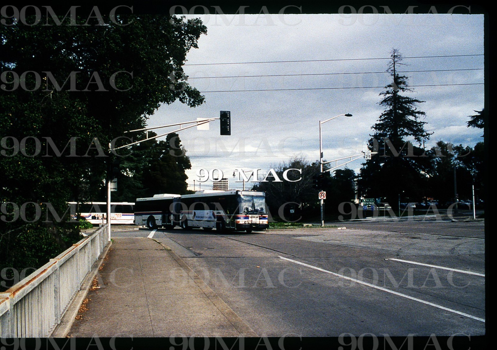 SAMTRANS. NABI BUS #104. San Mateo (CA). Original Slide 2005.