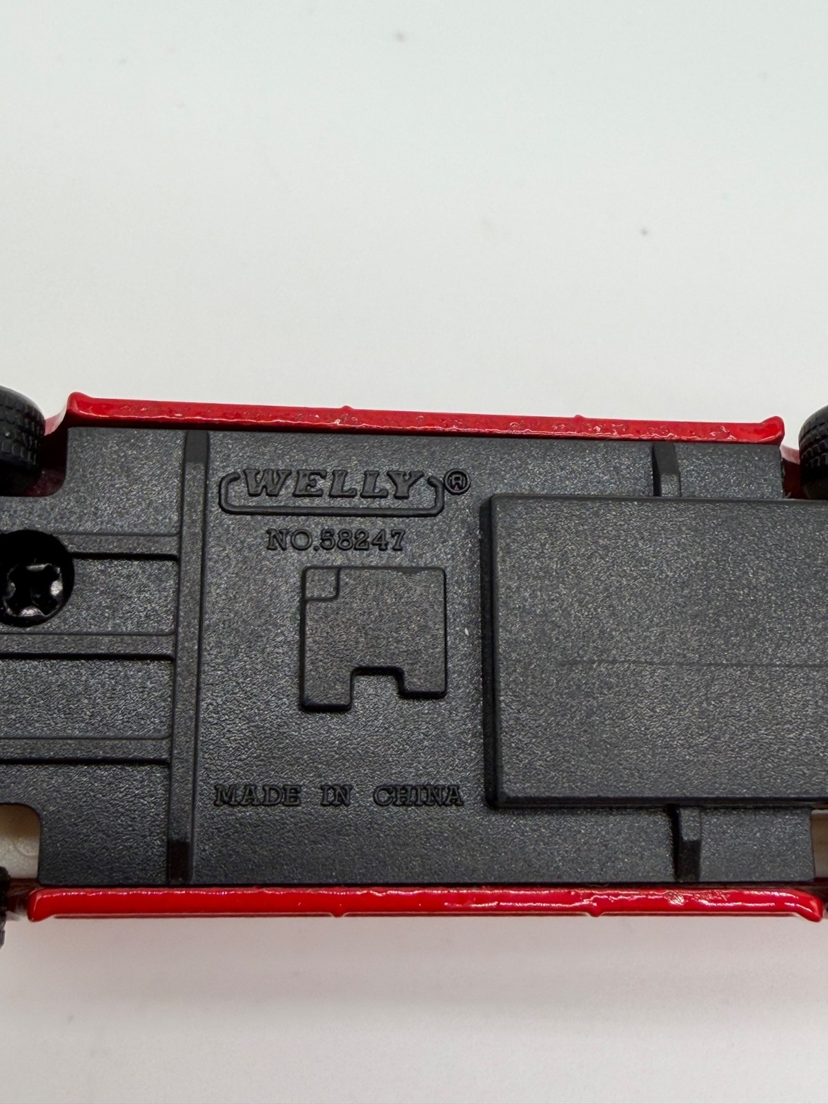 Welly Diecast Pullback and Go London’s Premier Tour Co. Red Double Decker Bus