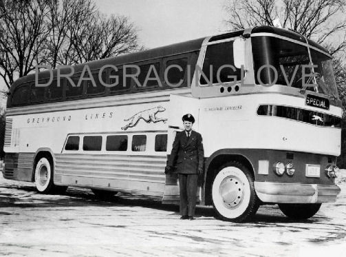 Vintage “Greyhound” Bus & Driver “Roadside Americana” PHOTO! #(8)