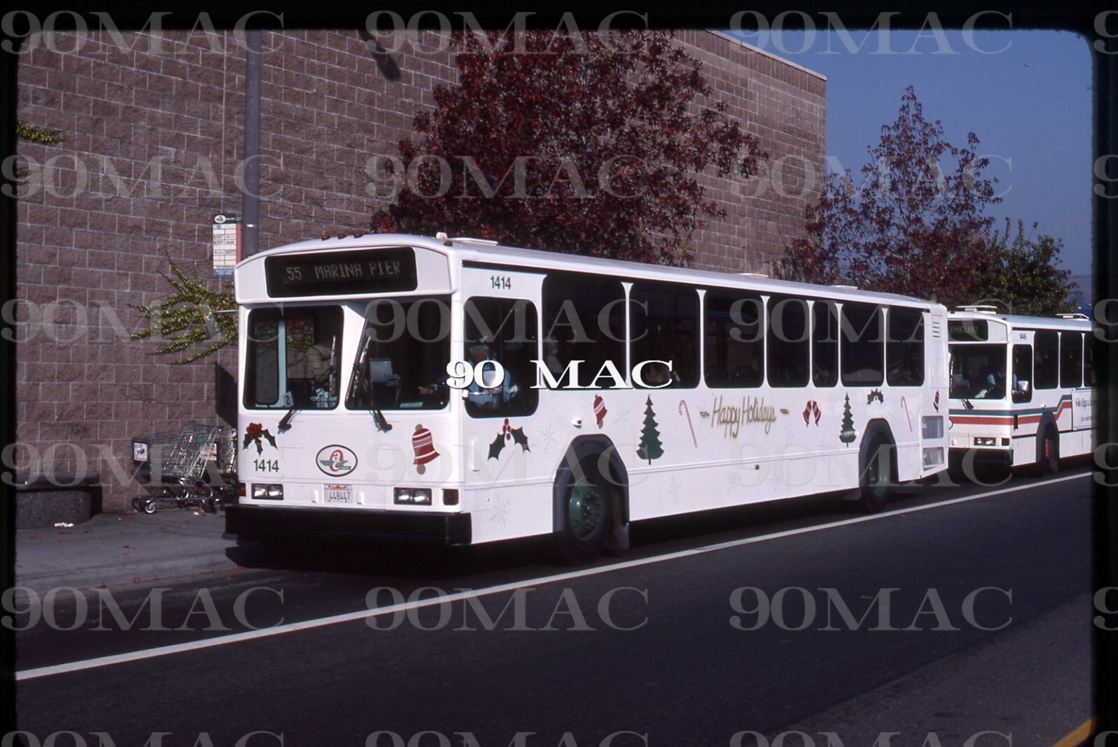 AC TRANSIT. GILLIG BUS #1414. Oakland (CA). Original Slide 1989. XMAS. (B)