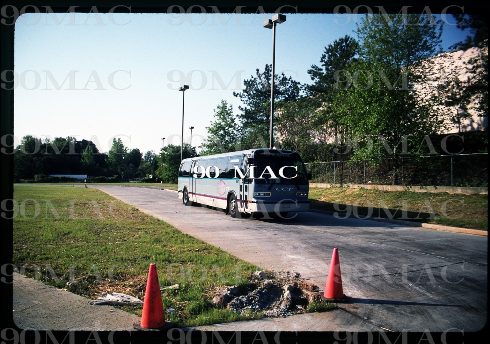 COBB COUNTY TRANSIT. GM RTS BUS #8957. Marietta (GA). Original Slide 1995.(A)