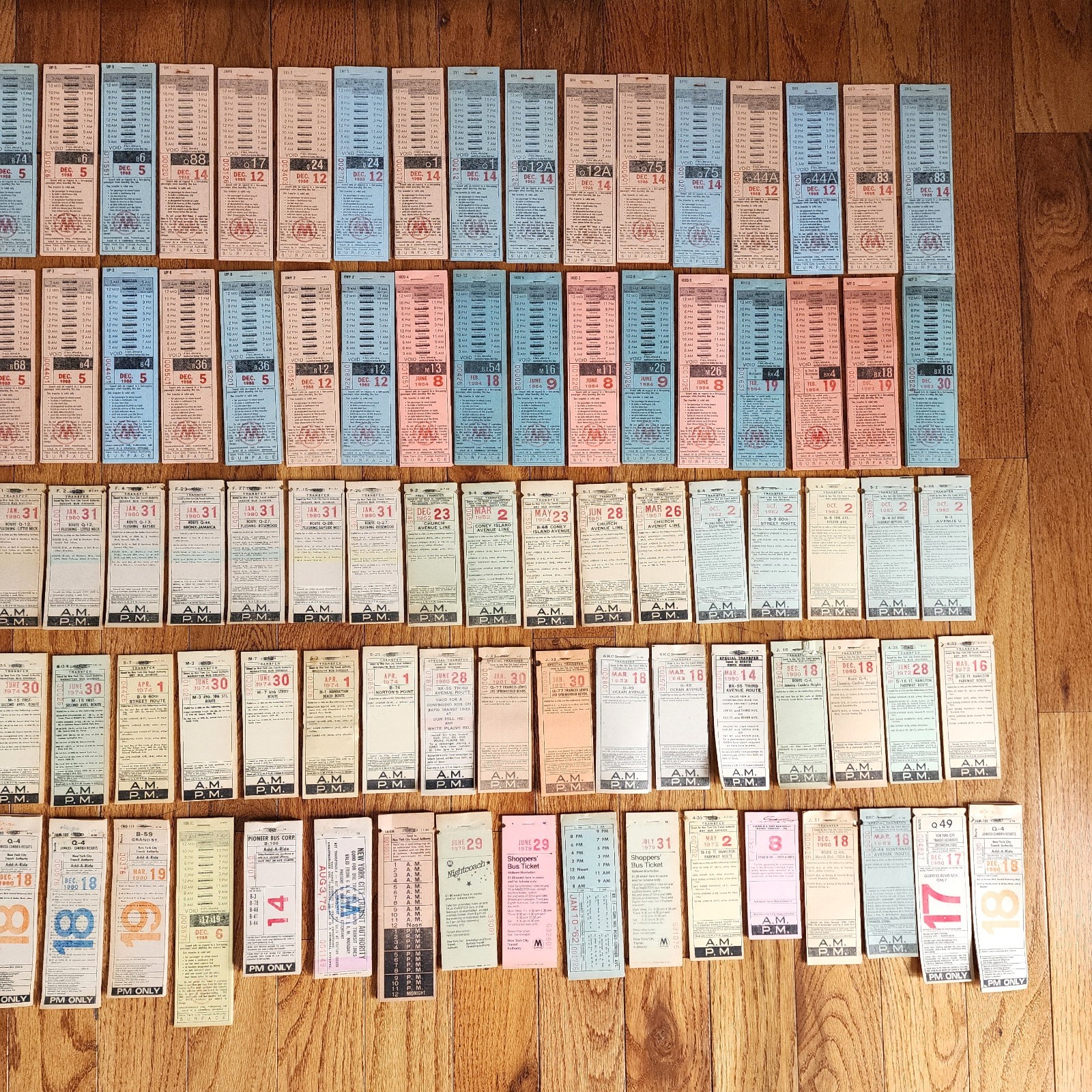 LOT 150 – NYCTA MABSTOA NYC BUS TICKET TRANSFER BOOKS !! QUEENS BROOKLYN NY