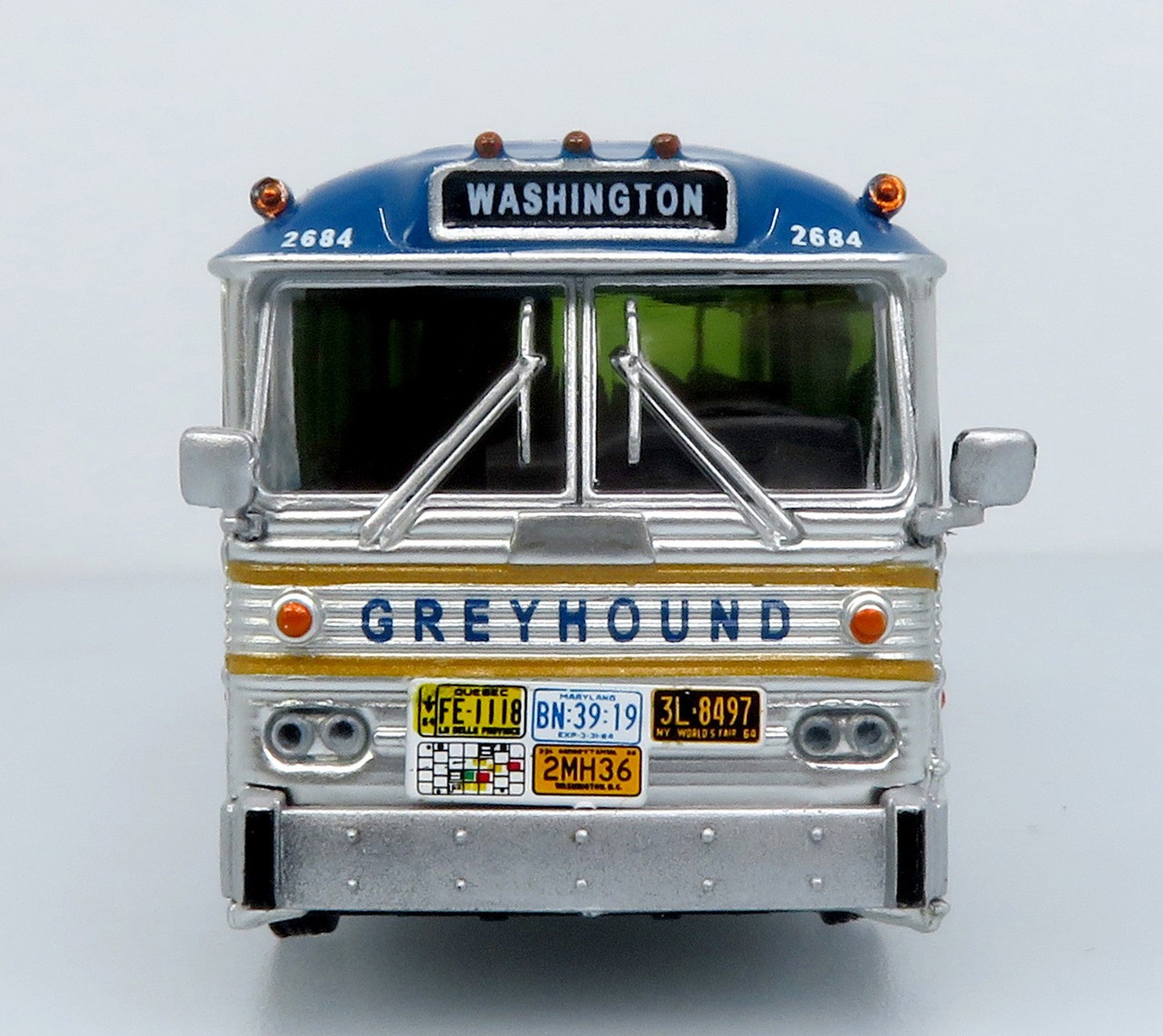 MCI MC-5A Bus Greyhound United States 1/87/HO Scale Bus Iconic Replicas