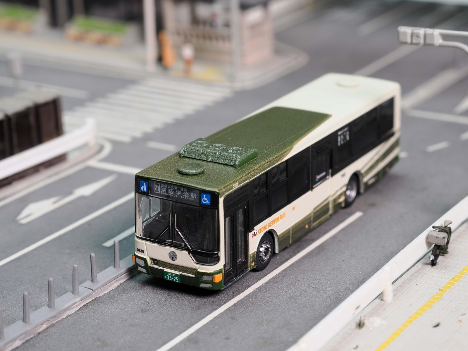 National Bus Collection J B092 Kyoto Keihan Bus 335351
