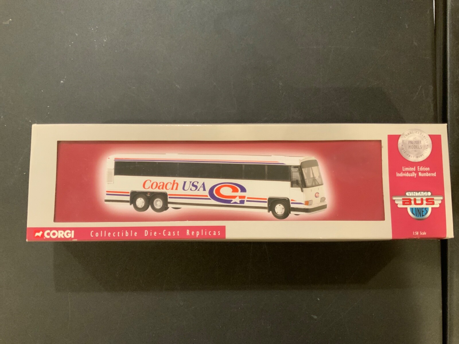 RARE Corgi MCI 102DL3 Coach USA Bus – LIMITED EDITION Model 53403 1/50 Scale