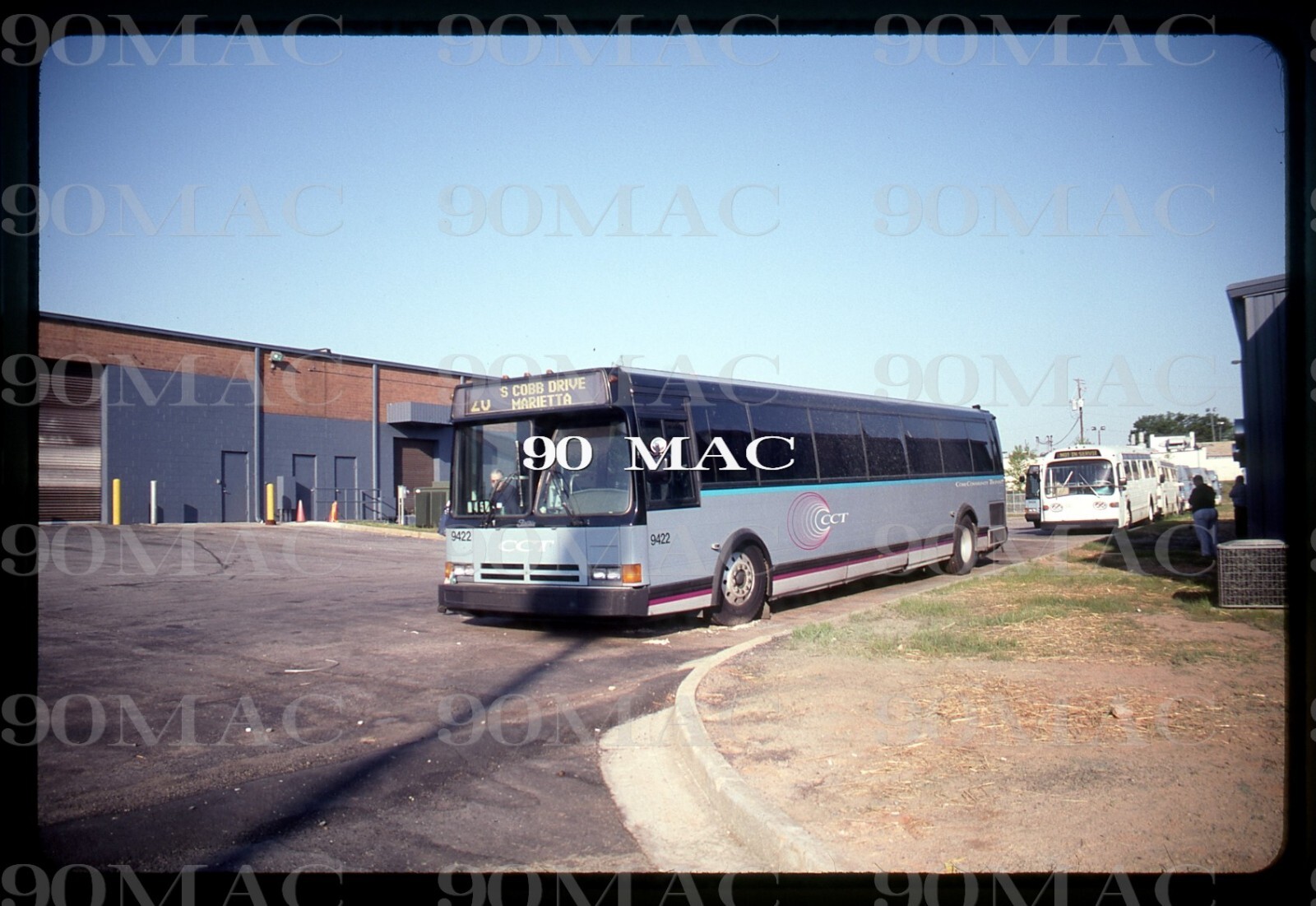COBB COMMUNITY TRANSIT. FLXIBLE BUS #9422.Marietta (GA). Original Slide 1995.(A)