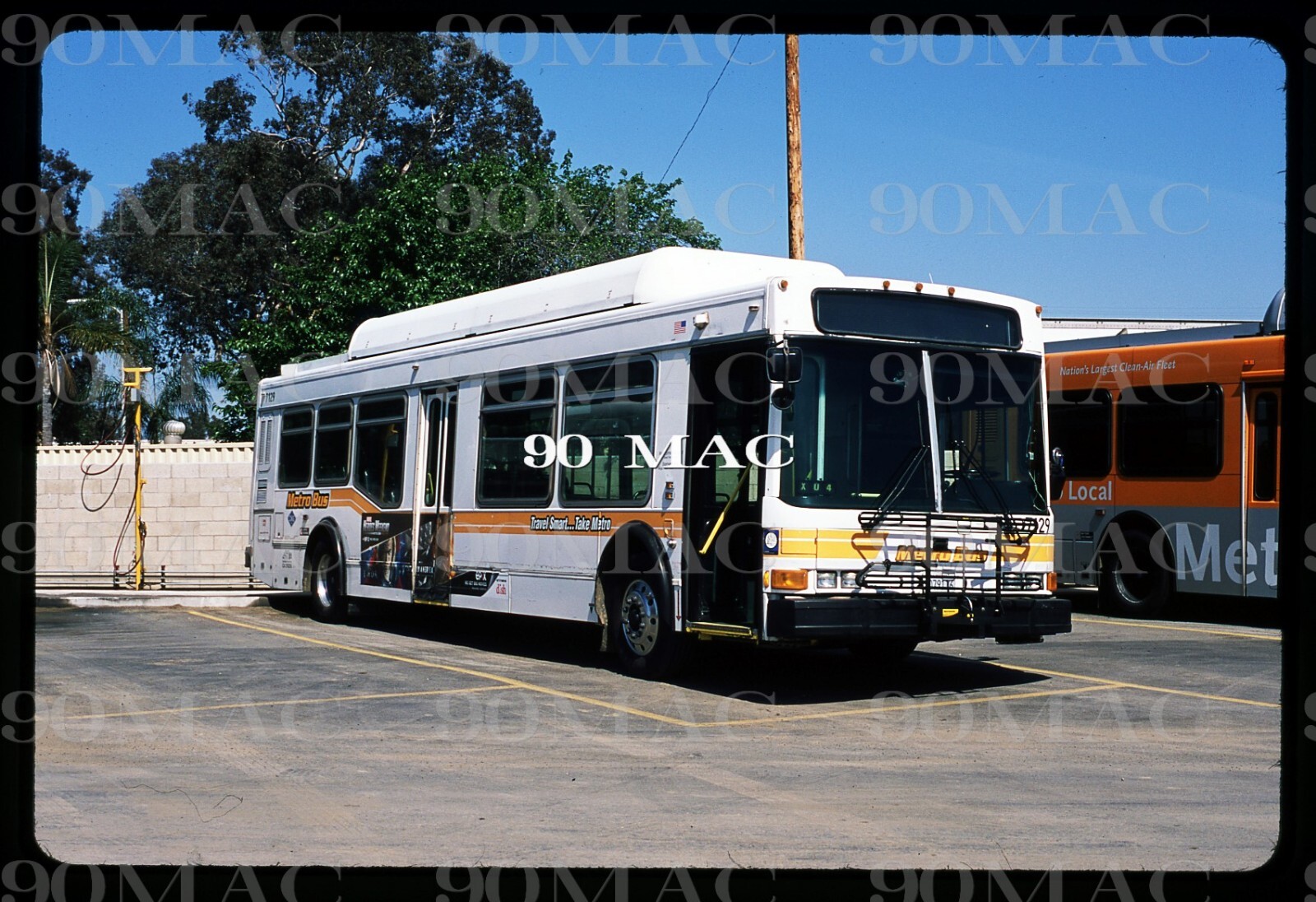 LA METRO-LACMTA. NABI BUS #7129. Los Angeles (CA). Original Slide 2012.