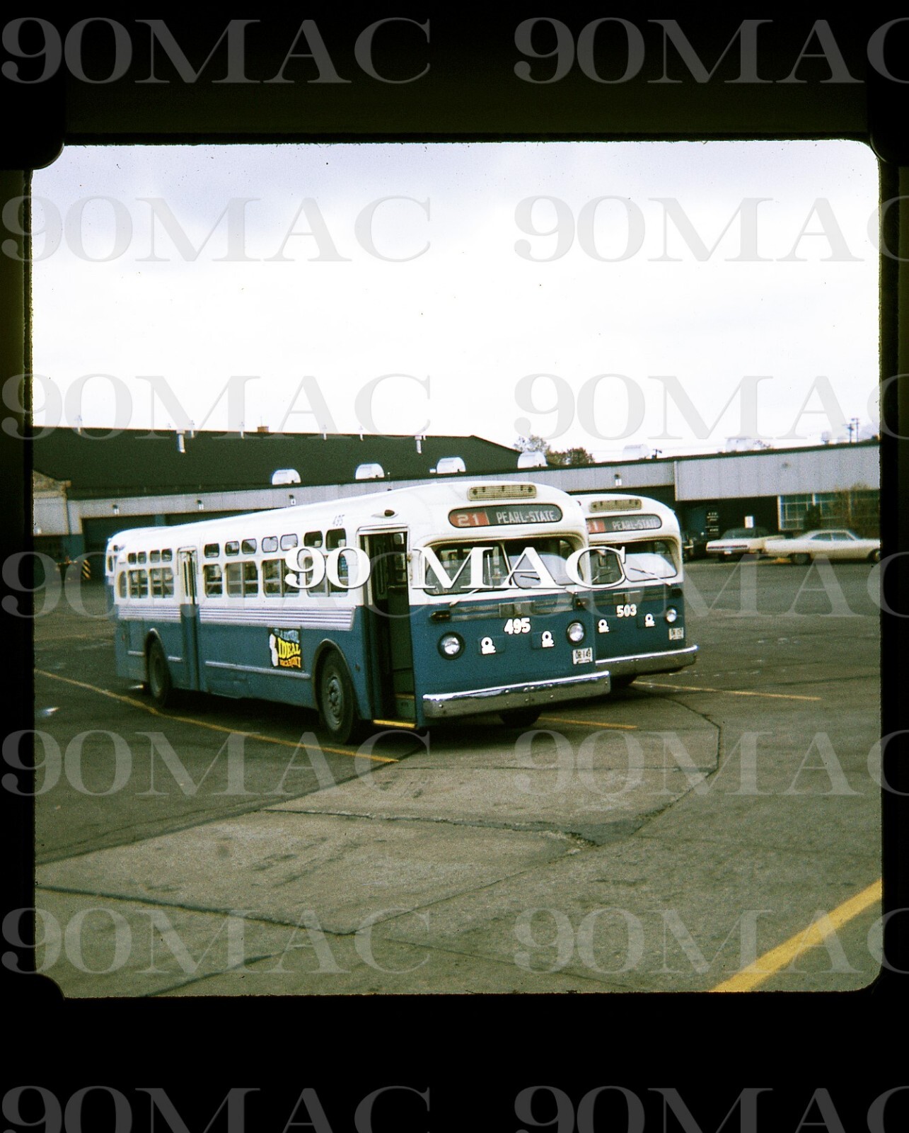 CTS. GM COACH BUS #495. Cleveland (OH). Original Slide 1969. (A)