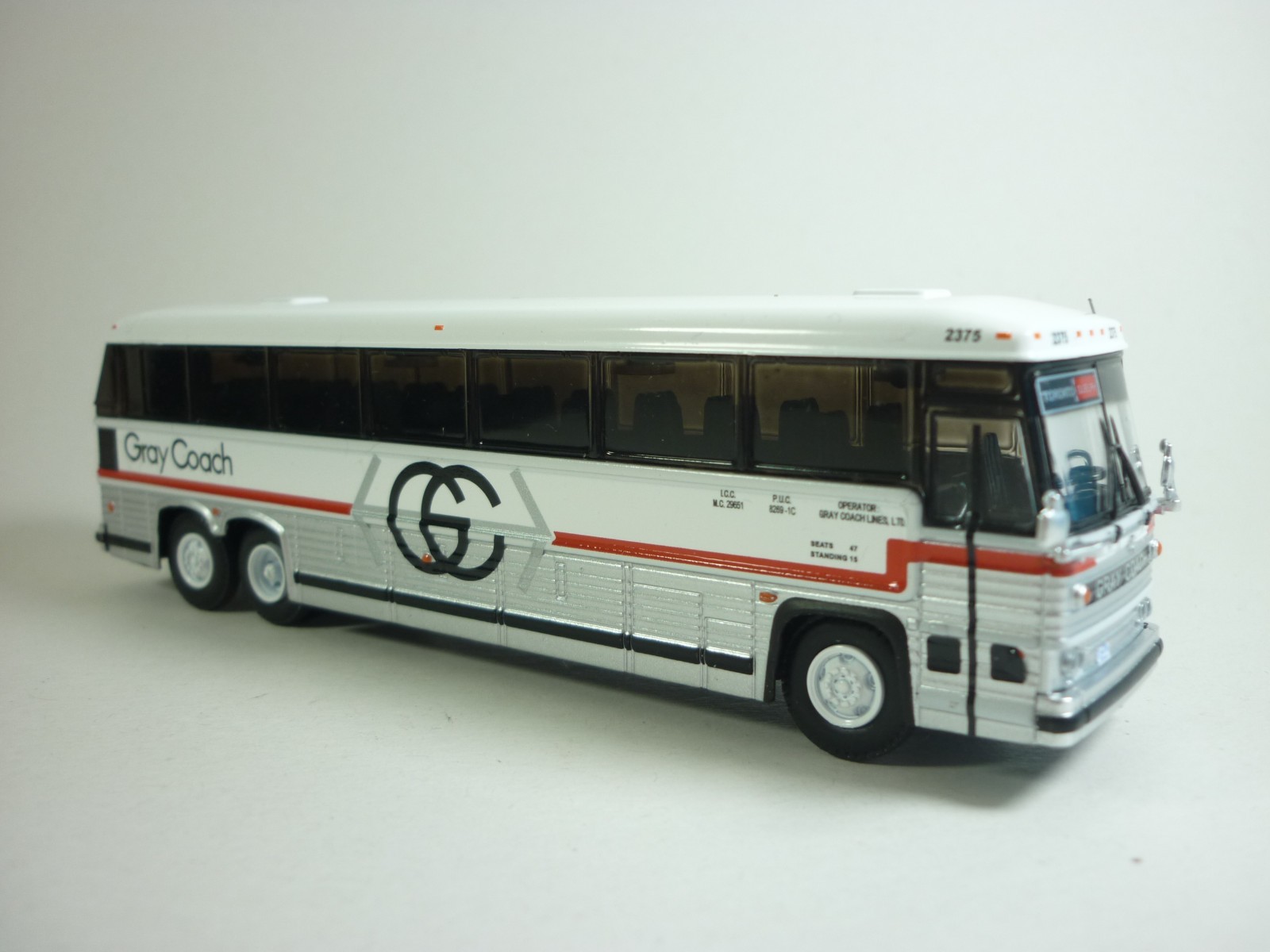 Iconic Replicas 1:87 MCI 9 Crusader II Bus Gray Coach Canada USA