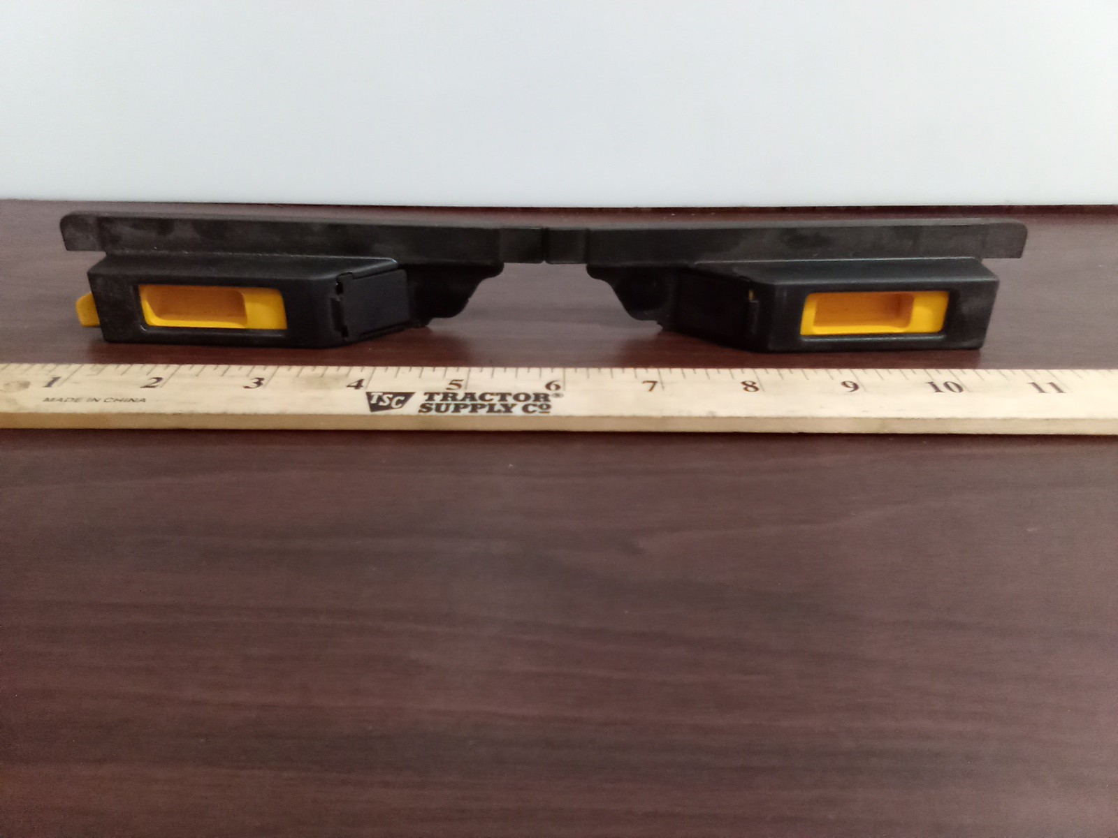 Thomas C2 School Bus Pair Of Window Latches Missing Springs Free Shipping