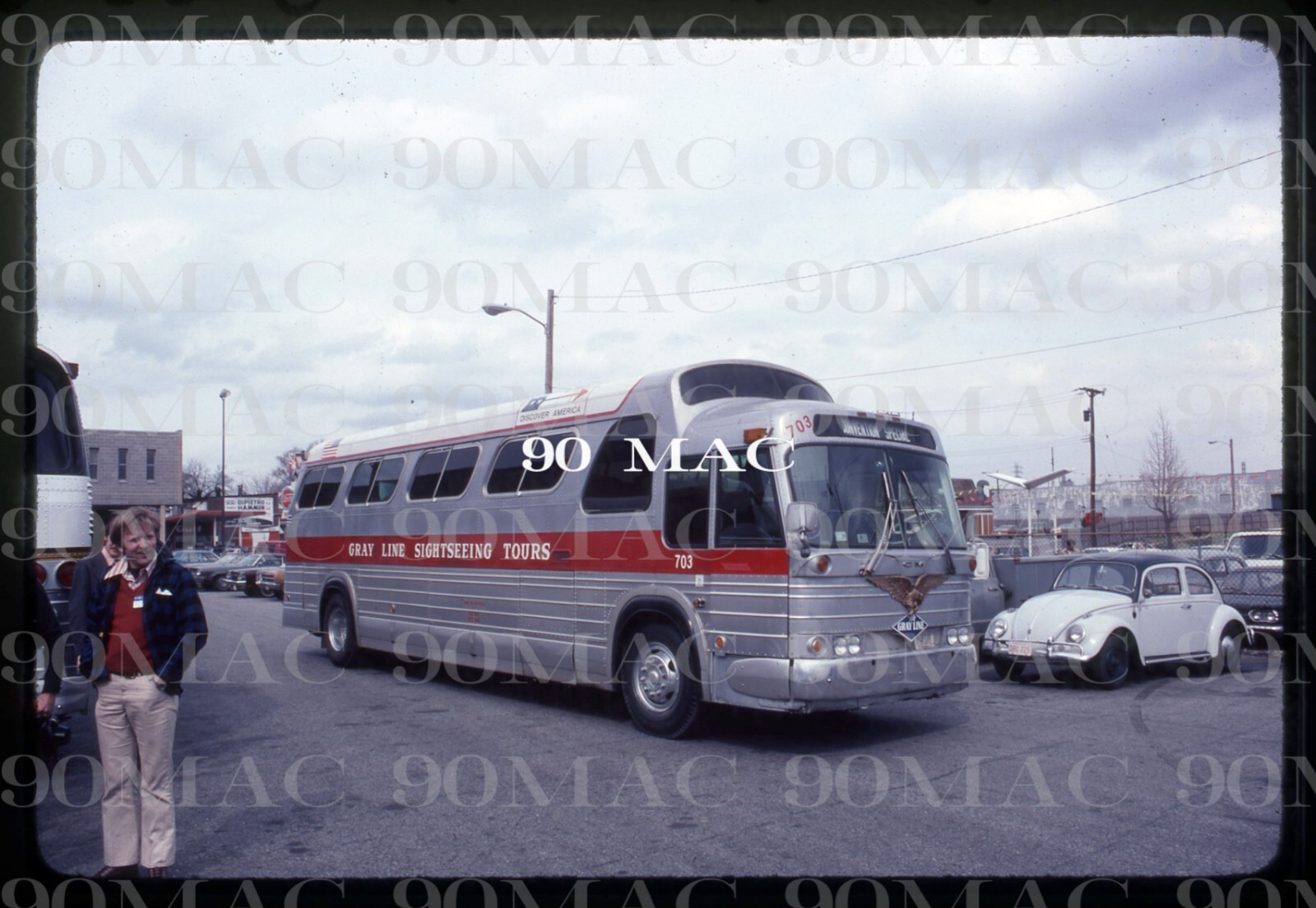 GRAY LINE. GM COACH BUS #703. Baltimore (MD). Original Slide 1976.