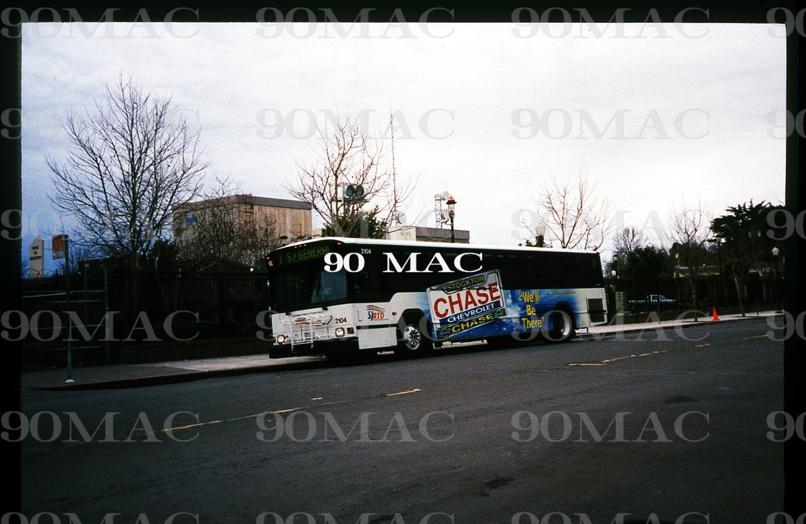 SJRTD. GILLIG BUS #2104. Stockton (CA). Original Slide 2002.
