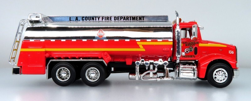 Iconic Replicas 1:64 Peterbilt 385 Remote Refueling Tanker: LA Co Fire Dept
