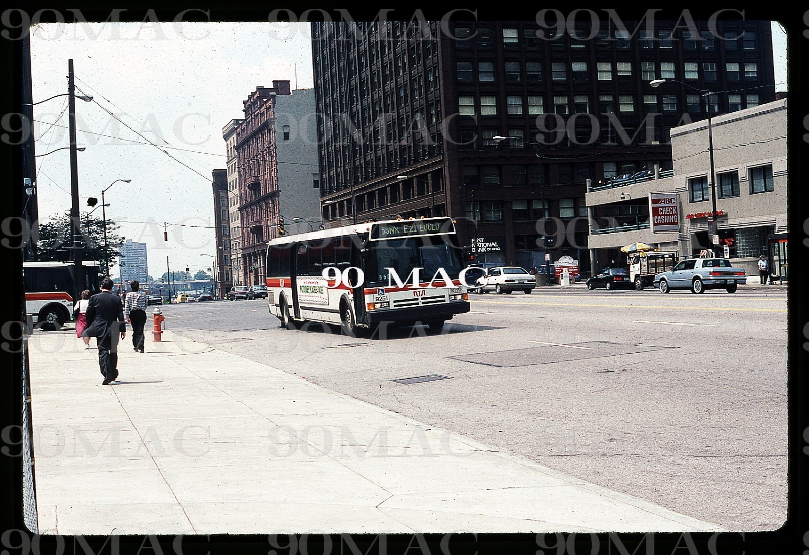 GCRTA. FLXIBLE BUS #9251. Cleveland (OH). Original Slide 1992.