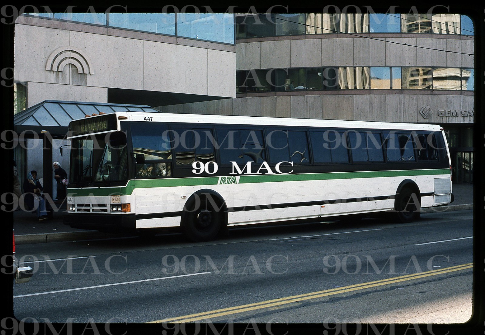 MVRTA. FLXIBLE METRO BUS #447. Dayton (OH). Original Slide 1987.