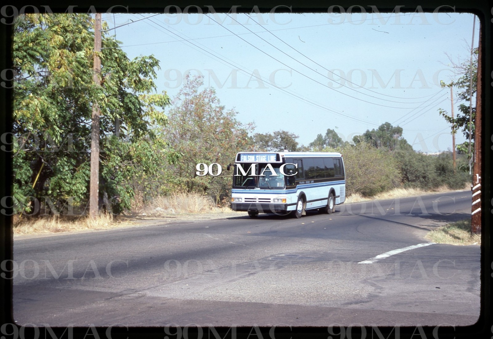 FOLSOM STAGE LINE. FLXIBLE METRO BUS #45. Folsom (CA). Original Slide 1985. (C)