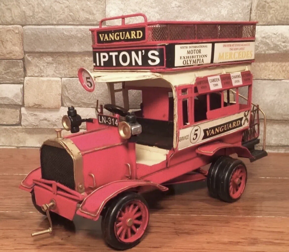 Mercedes-Benz Red Double-Decker Retro Tin Art Metal Sightseeing Bus Model