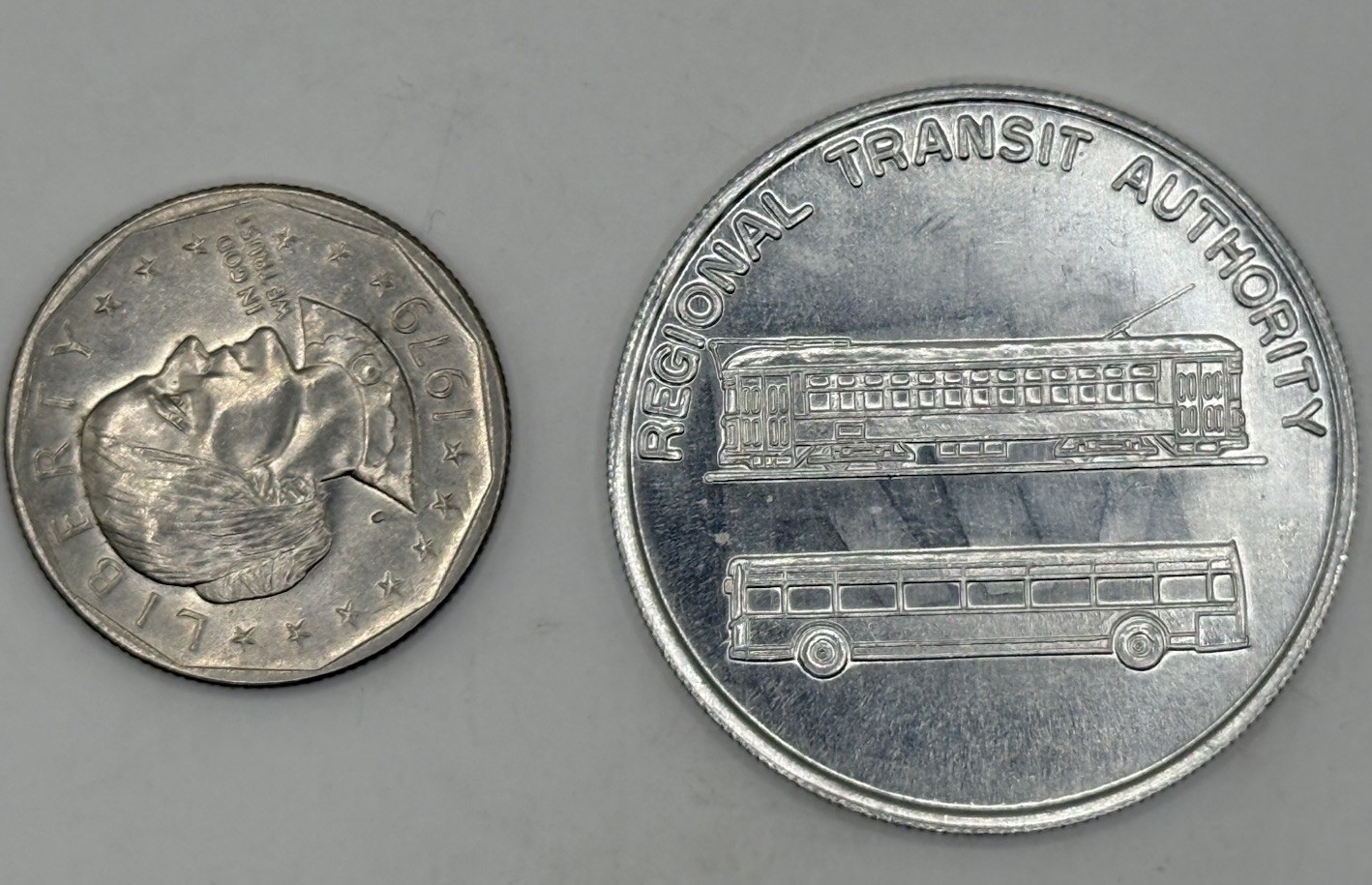 1985 Regional Transit Authority RTA Mardi Gras Token Coin 39mm 150th New Orleans