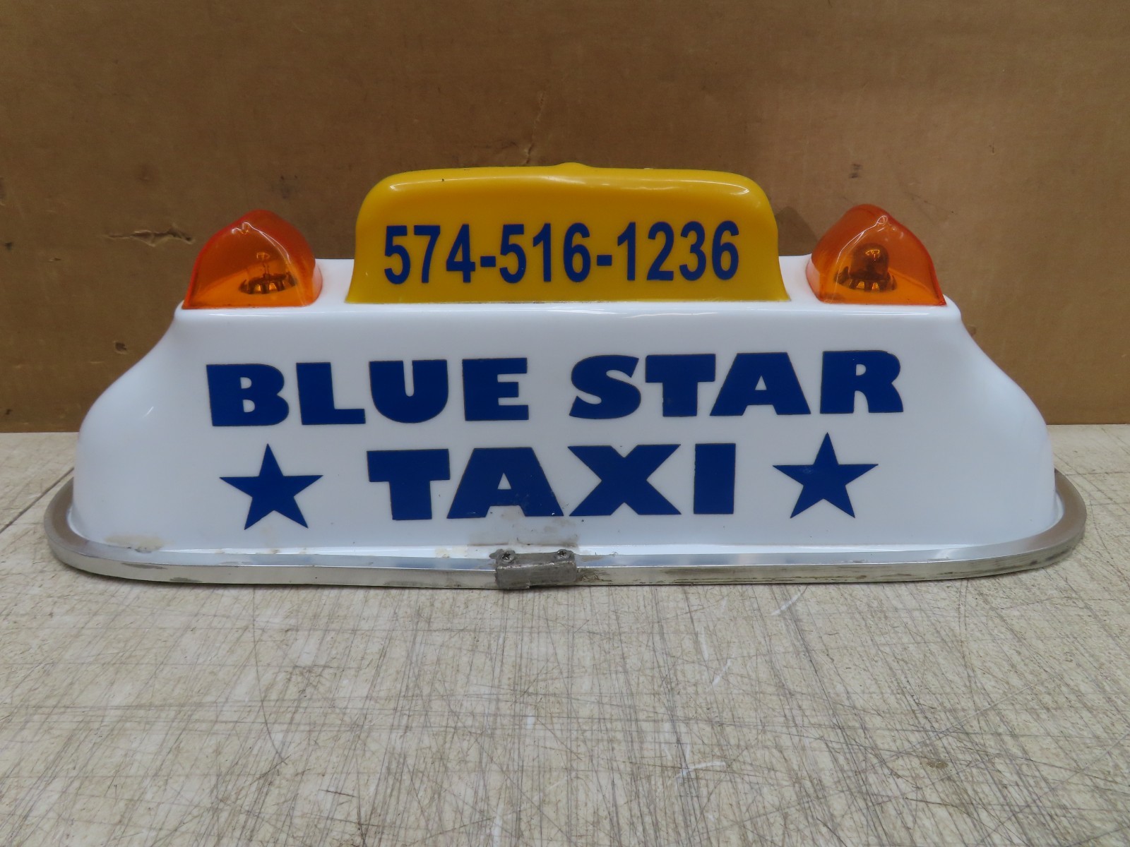 VTG BLUE STAR TAXI CAB ROOF LIGHT SIGN AD CAR TOPPER IN SERVICE MANCAVE ART LAMP